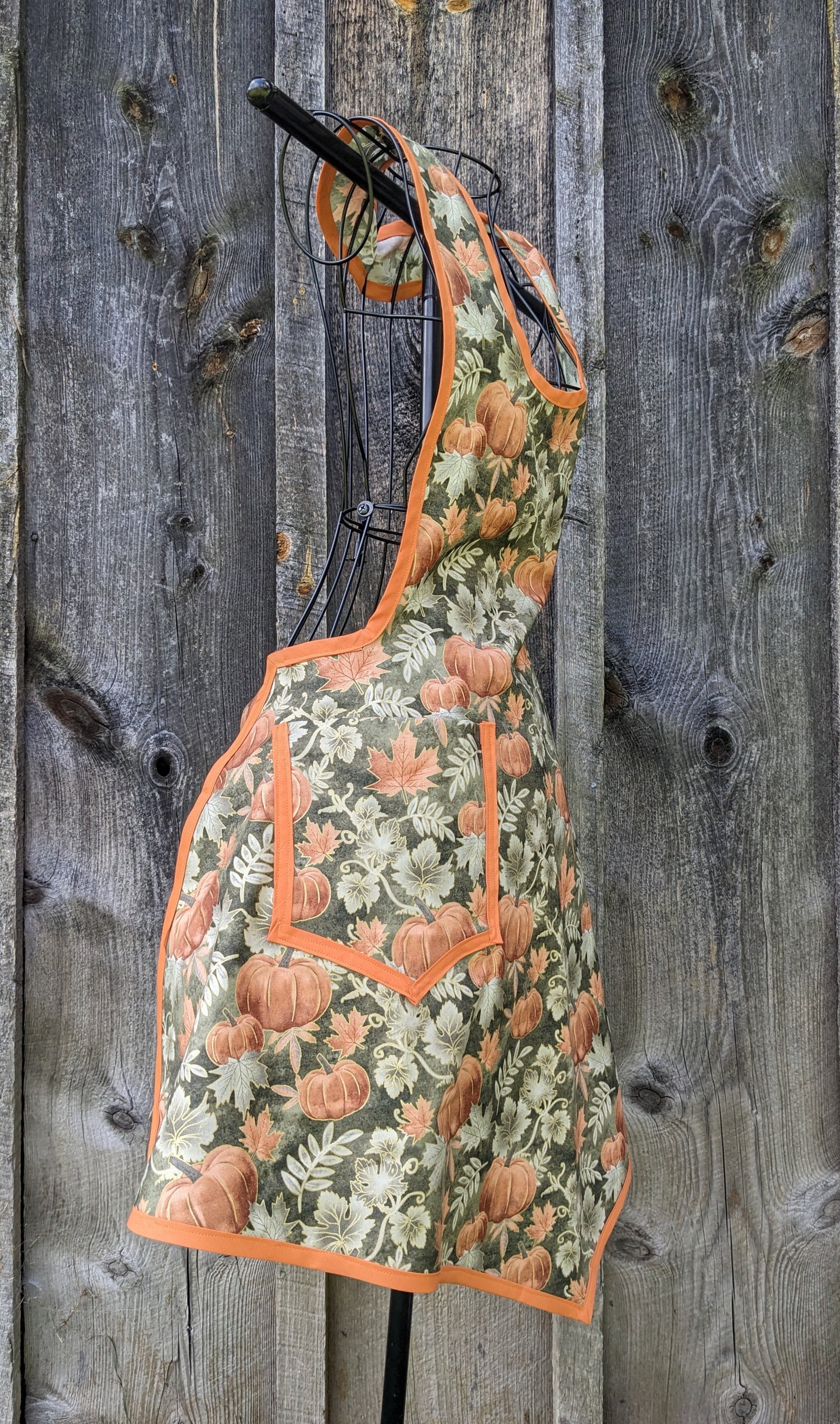 Vintage Inspired Pumpkin Party Autumn Apron