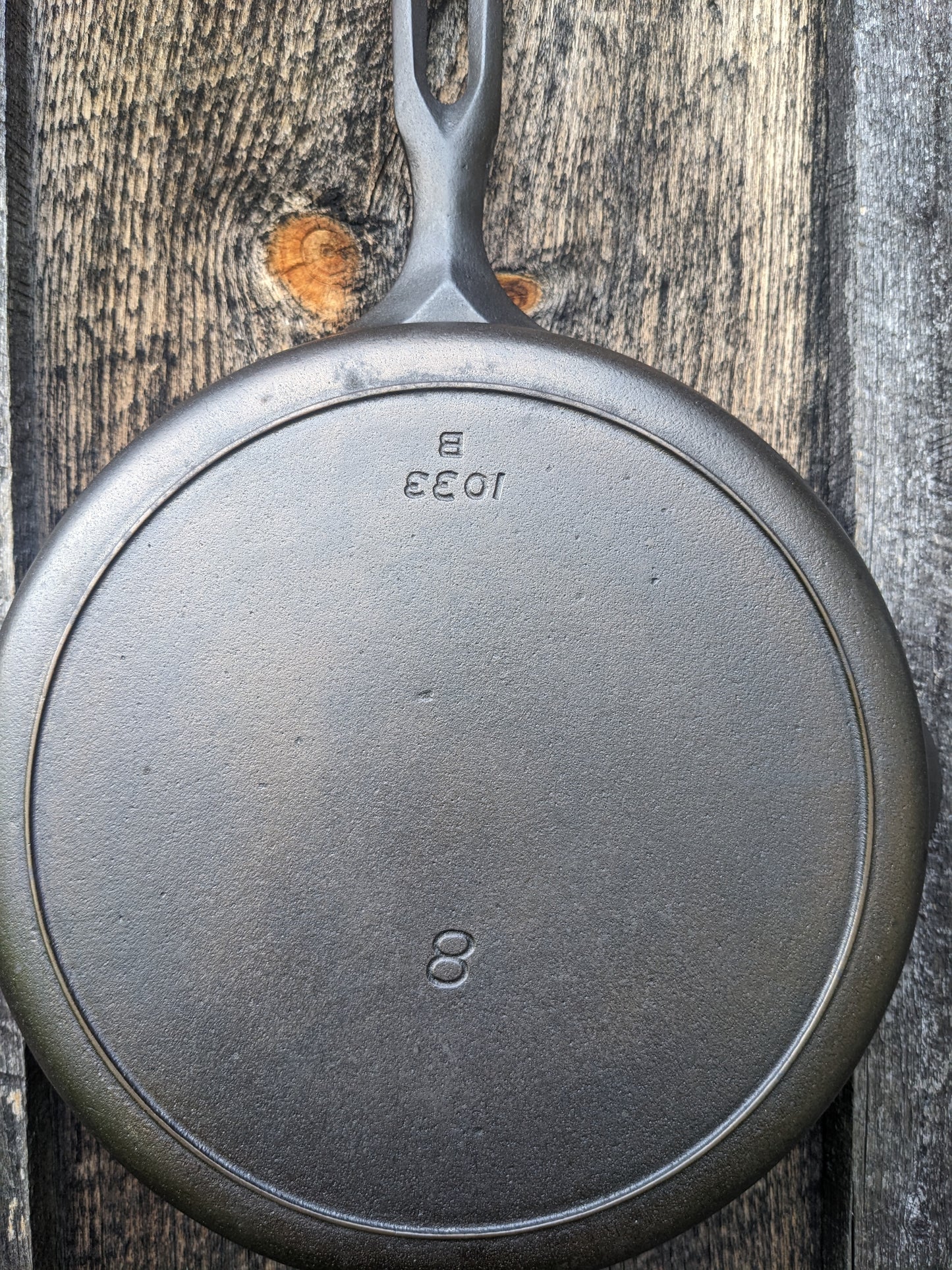Griswold Iron Mountain #8 Cast Iron Skillet 1033 B