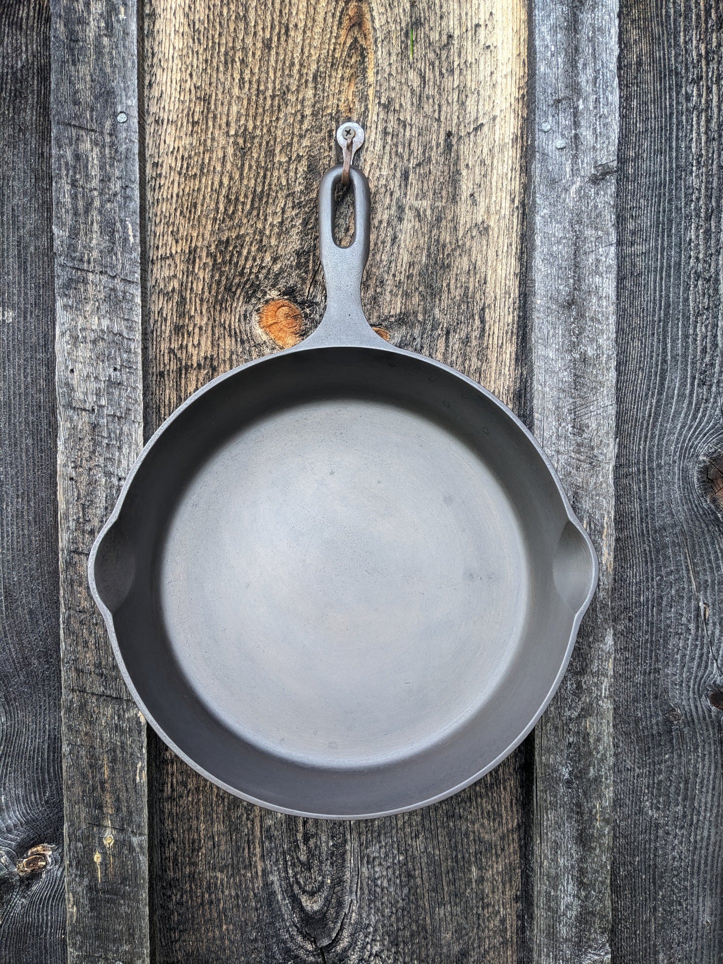Griswold Iron Mountain #8 Cast Iron Skillet 1033 B