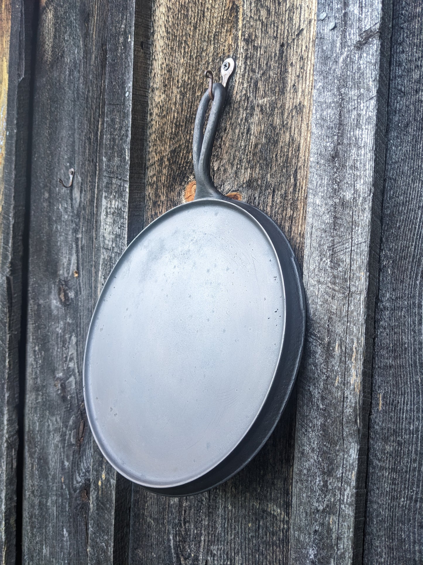 Antique Cast Iron Griddle, Size #9- Great for Pancakes!