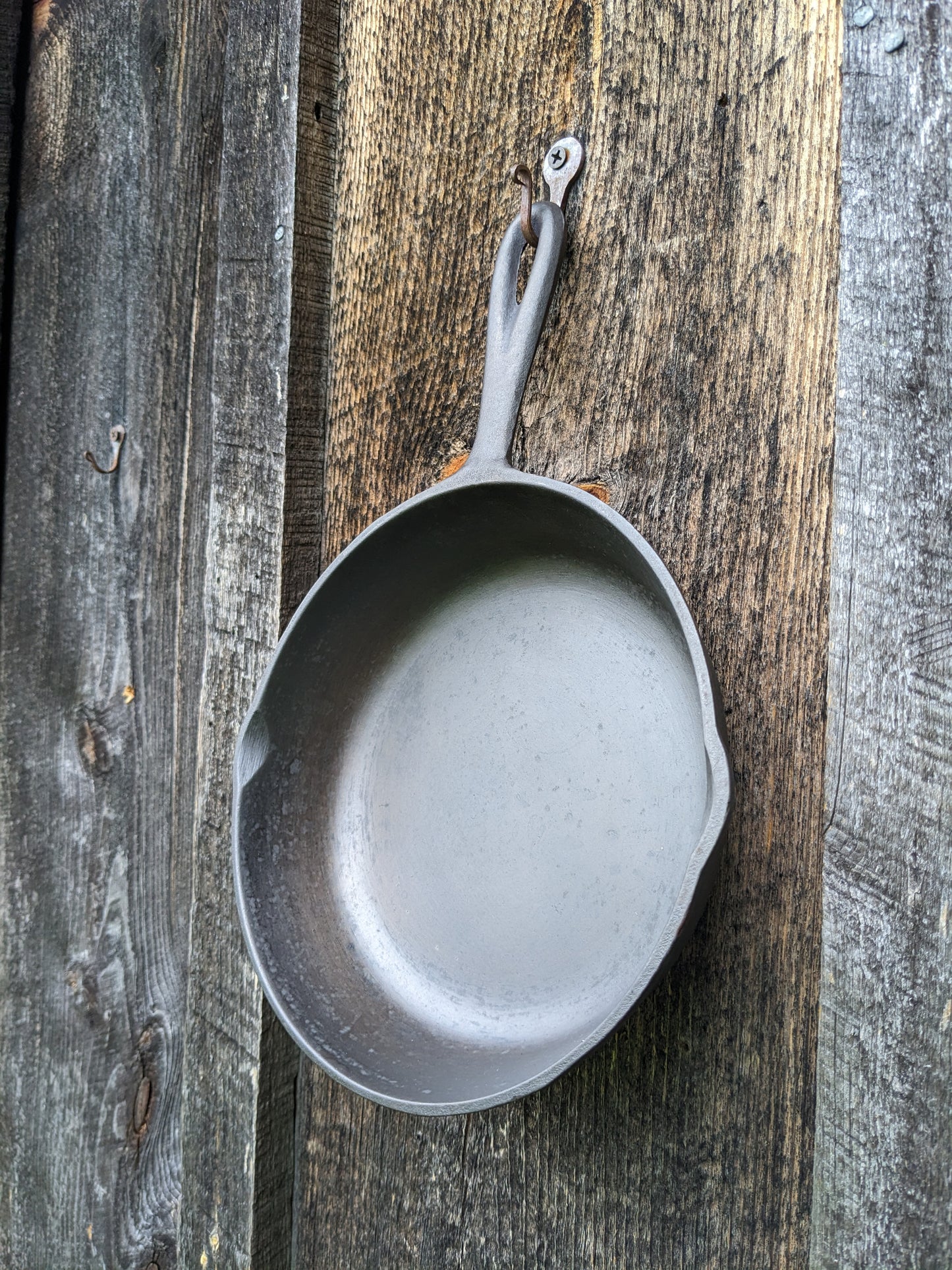 Vintage BSR Red Mountain #5 Cast Iron Skillet