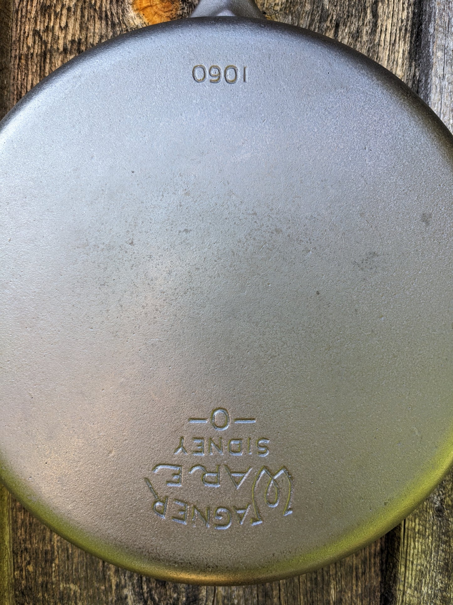Vintage Large Wagner Ware #10 Cast Iron Skillet Sidney O 1060