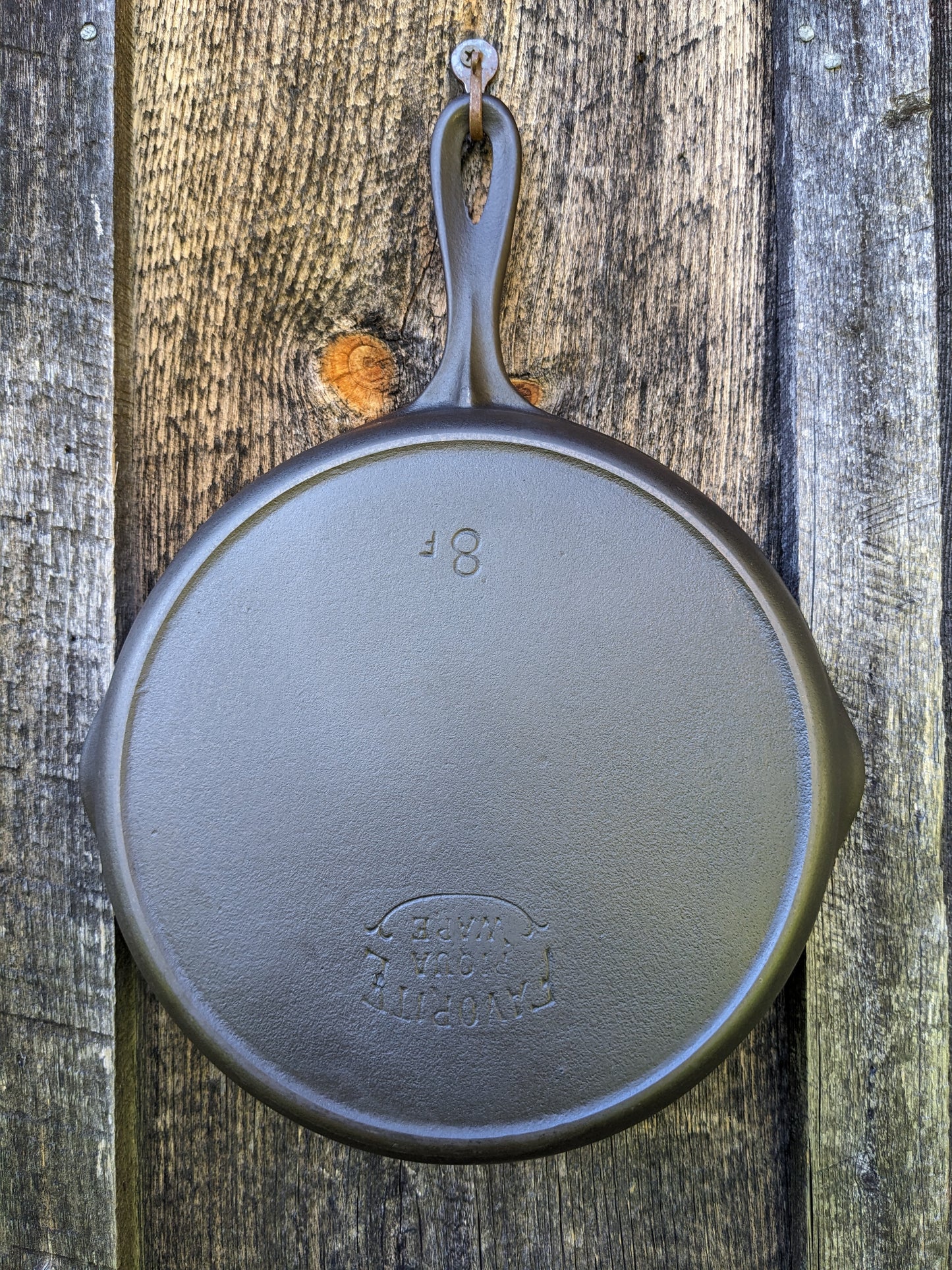 Favorite Piqua Ware #8 Cast Iron Skillet with Smiley Logo and Heat Ring