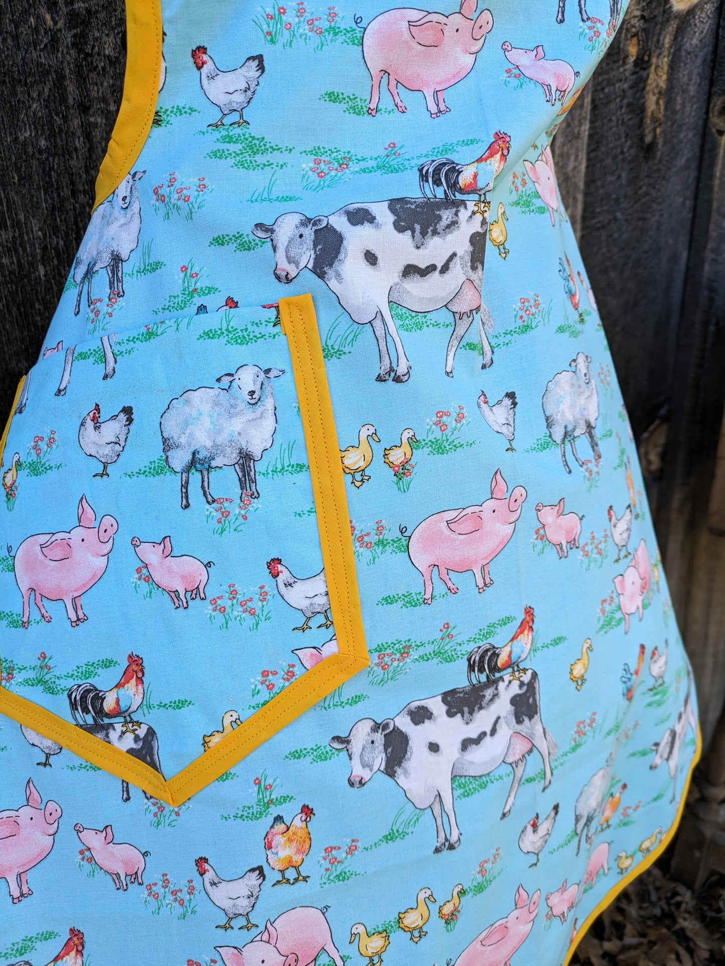 Barnyard Friends Vintage Inspired Full Apron