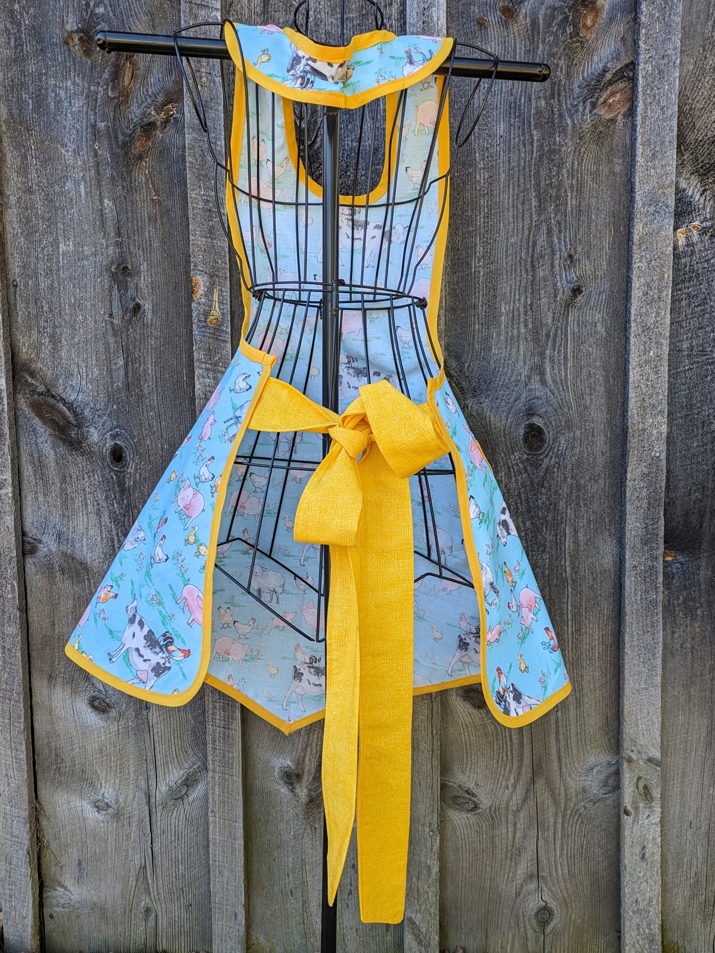 Barnyard Friends Vintage Inspired Full Apron