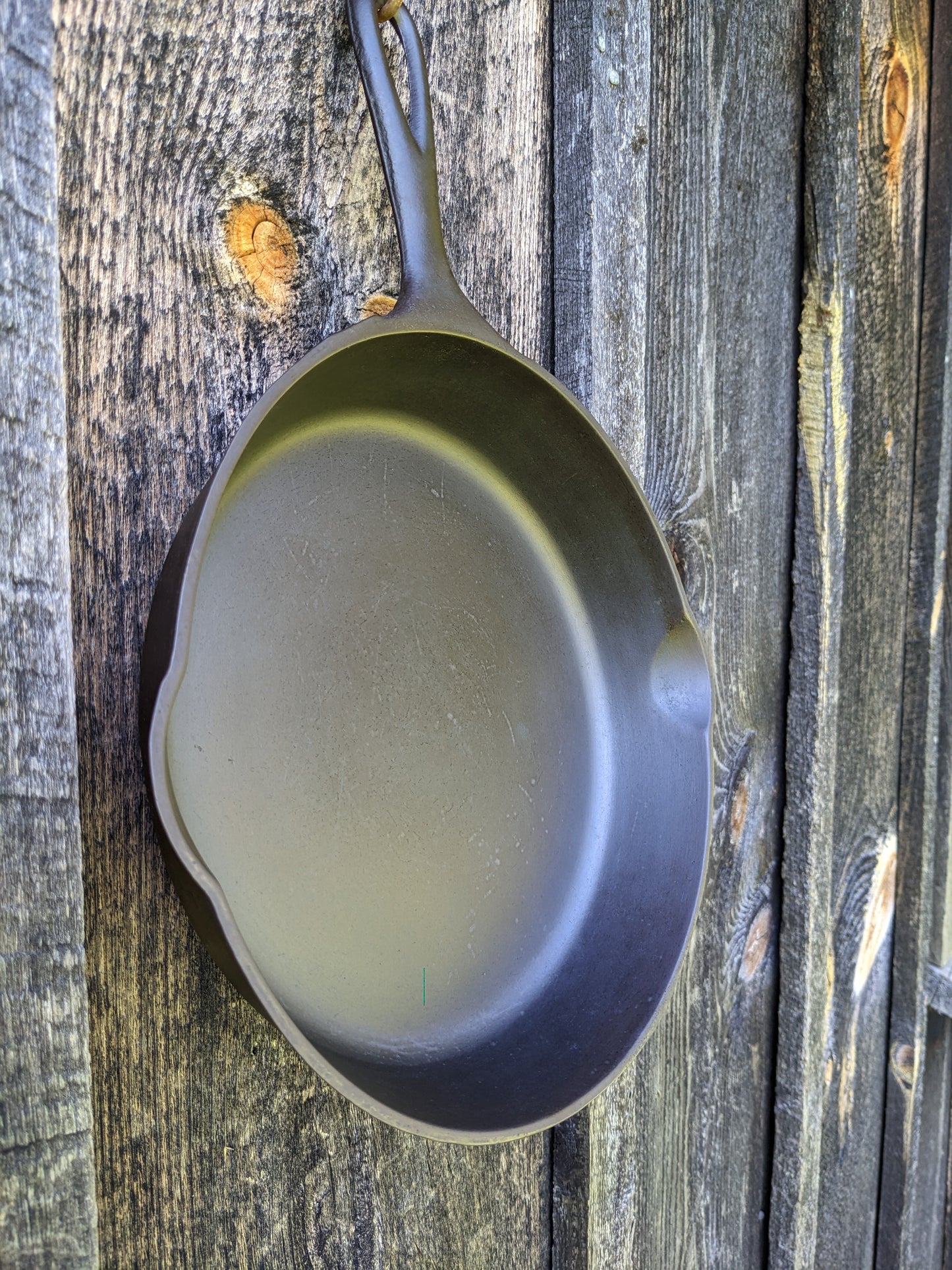 Victor by Griswold #8 Cast Iron Skillet 722