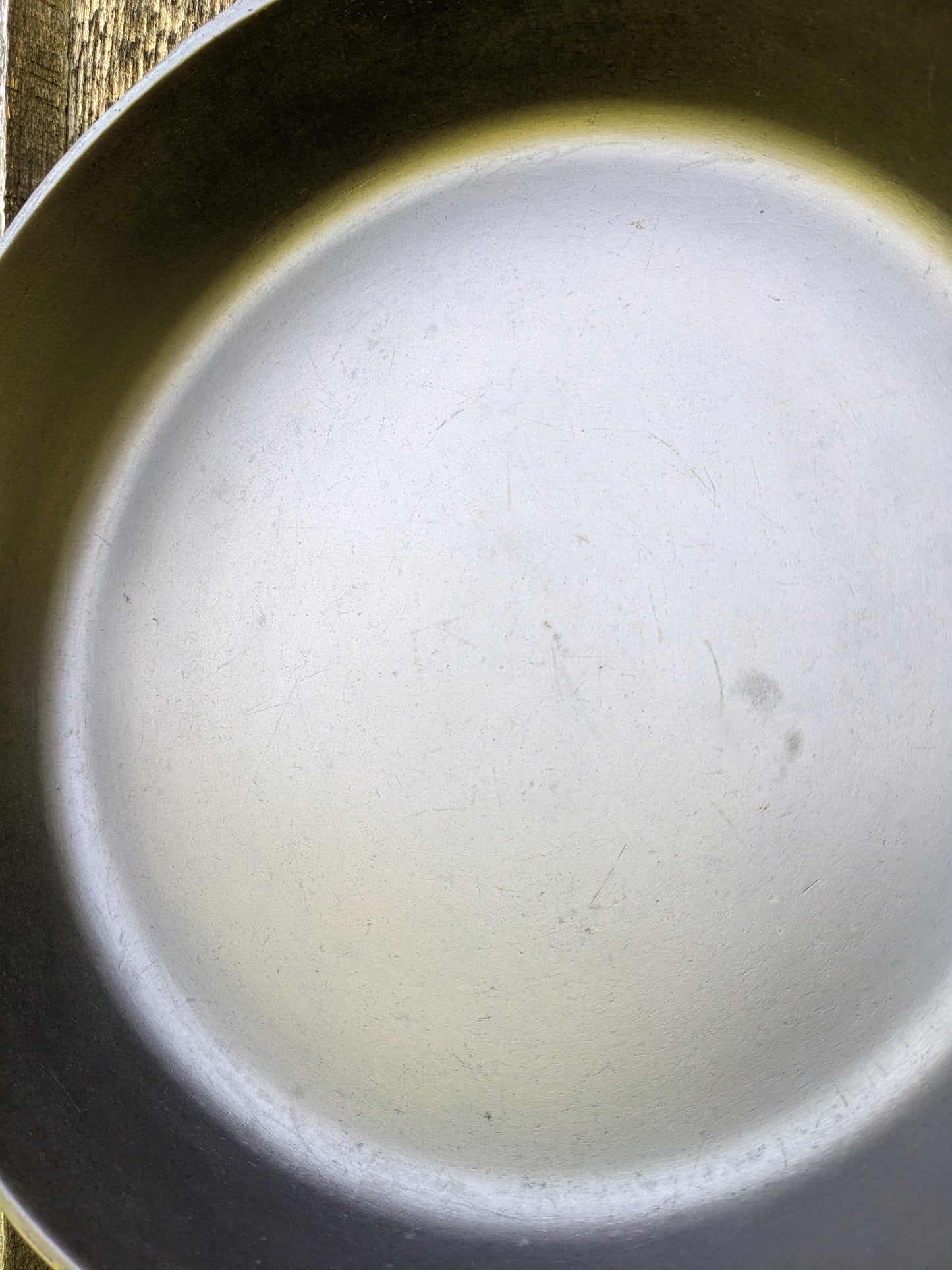 Victor by Griswold #8 Cast Iron Skillet 722