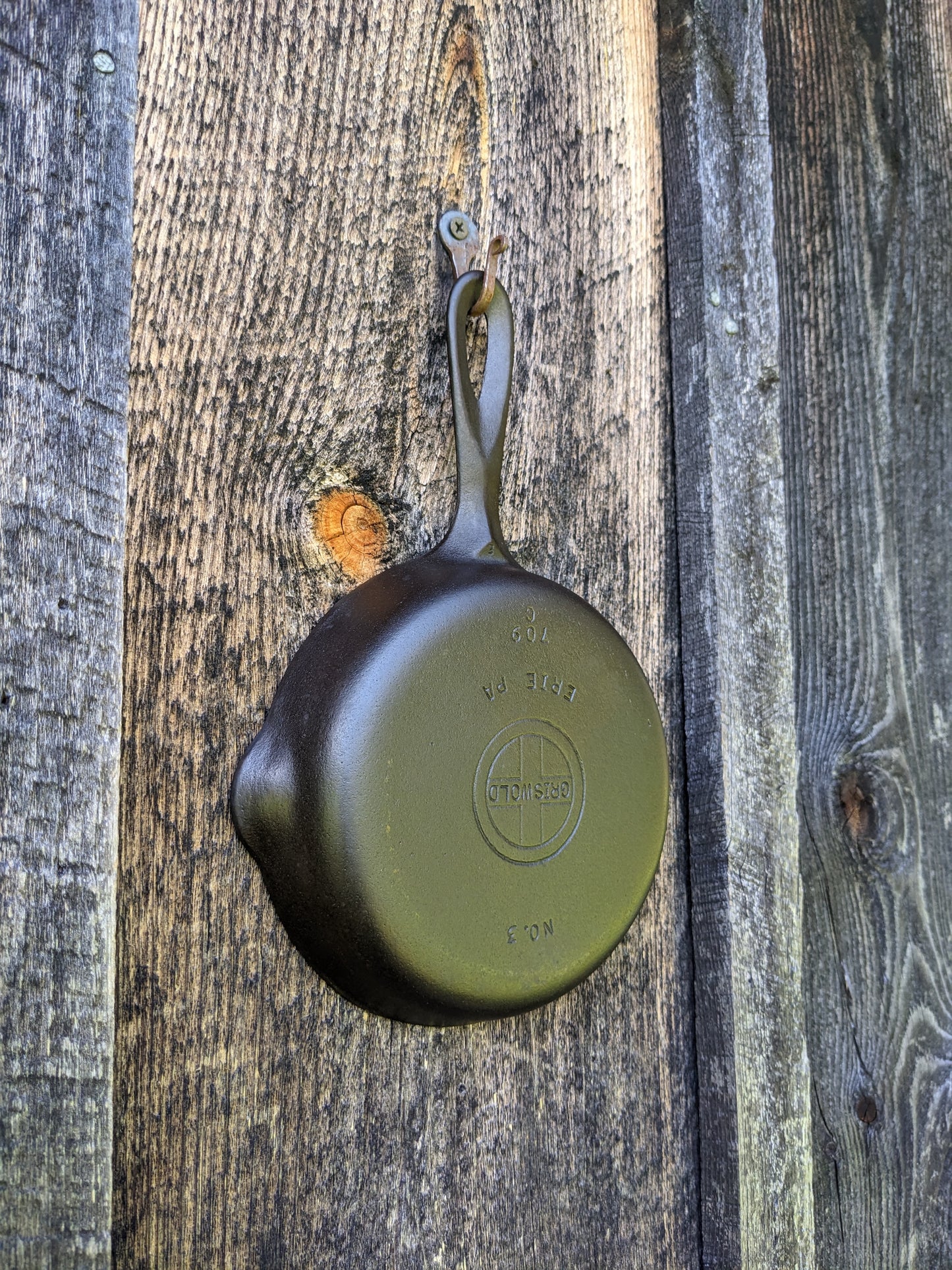 Griswold Small Block Logo #3 Cast Iron Skillet 709 C