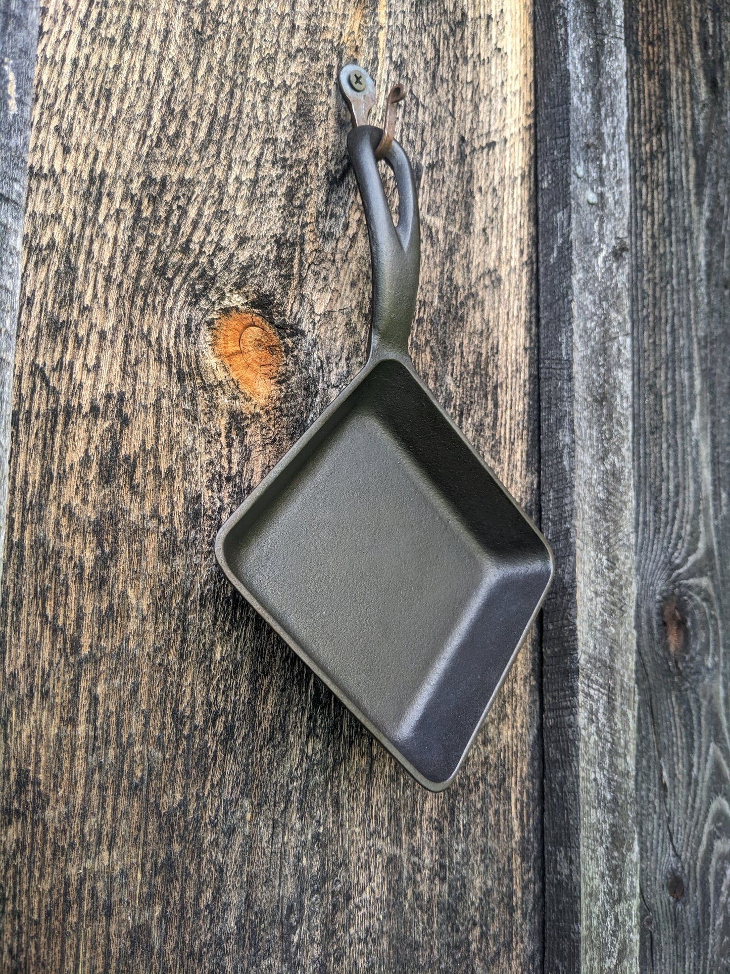 Vintage Griswold Cast Iron Square Egg Skillet #129 Block Logo
