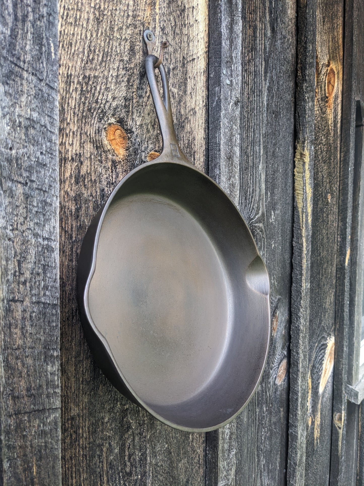 Griswold #8 Large Block Logo Cast Iron Skillet Smooth Bottom 704 A