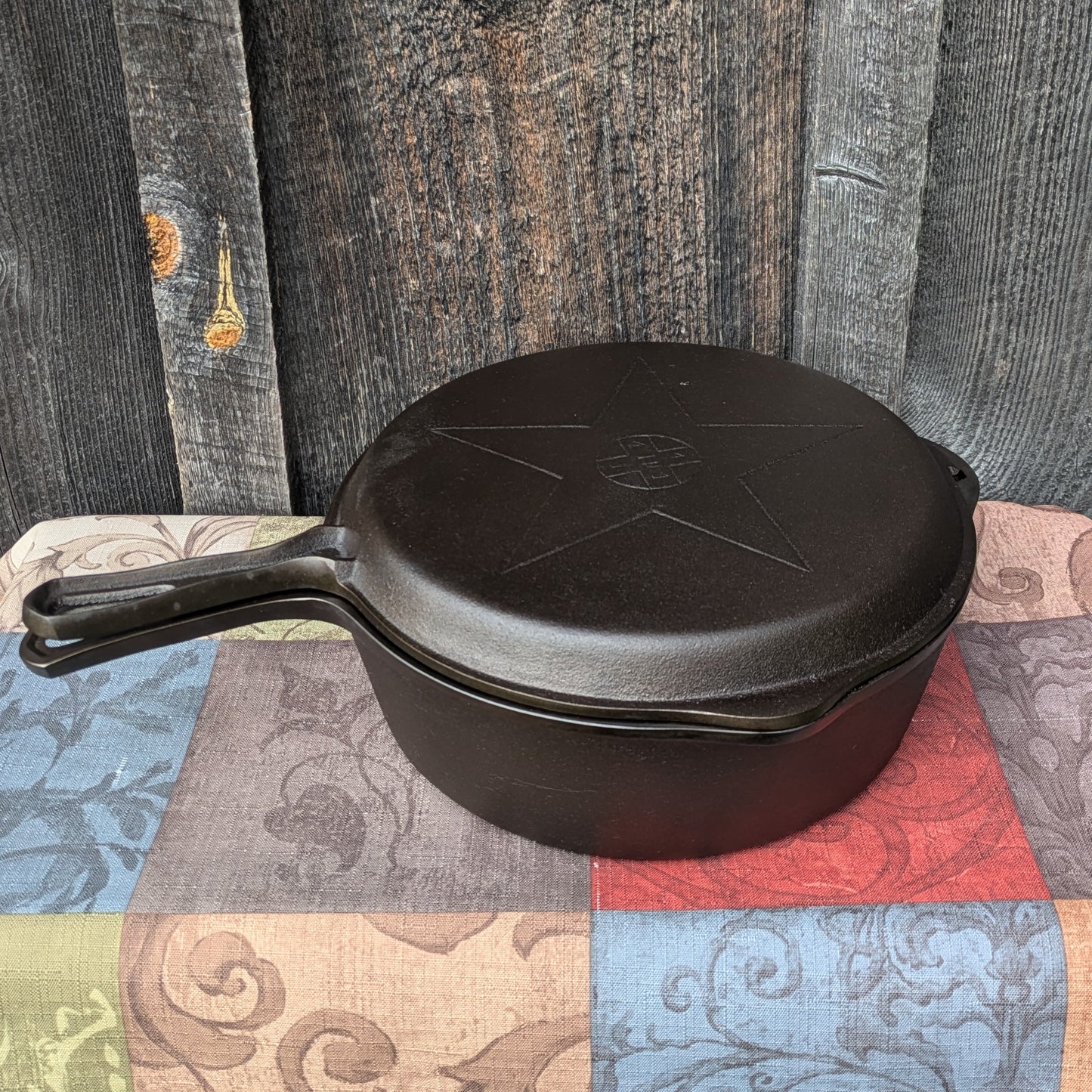 Vintage Lodge 4 in 1 Cast Iron Combo Cooker - Deep Skillet with Hinged Lid/Skillet