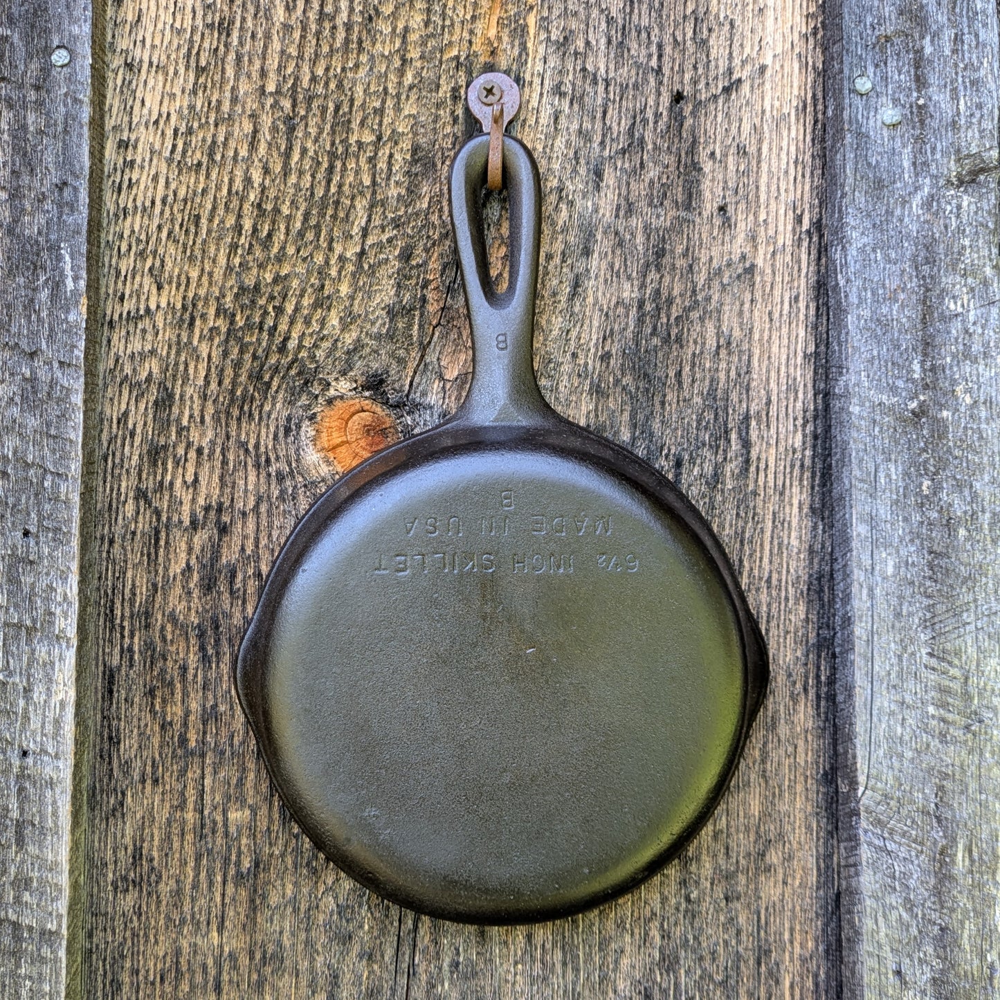 Vintage Unmarked Wagner Ware Cast Iron Skillets Size #3, #5, & #7