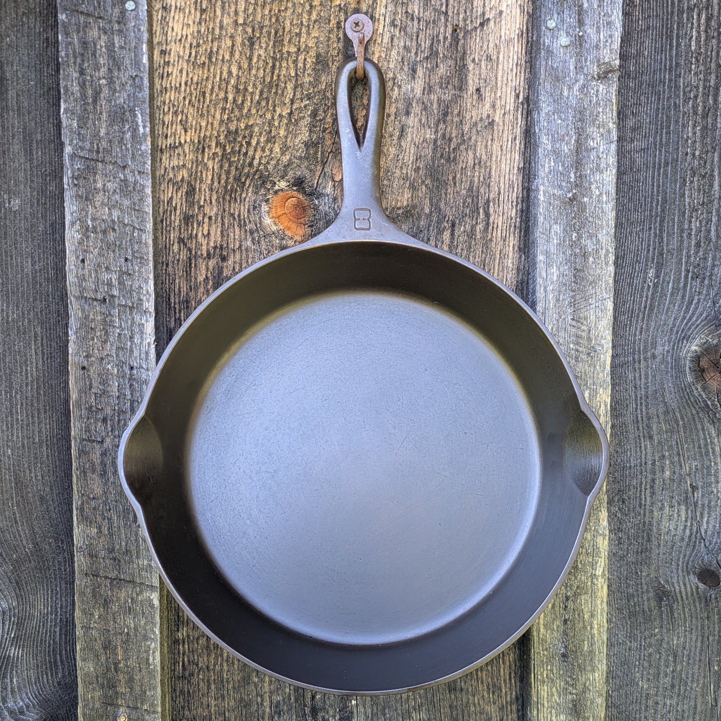 Griswold #8 Large Block Logo Cast Iron Skillet Smooth Bottom 704