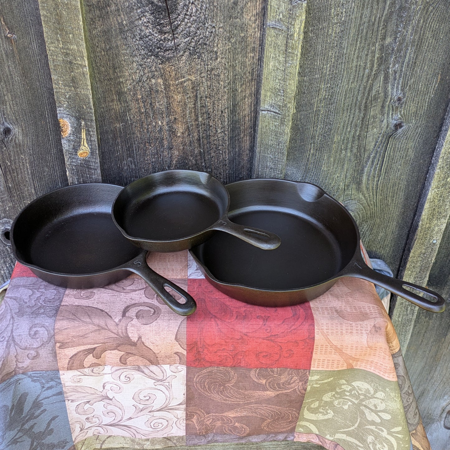 Vintage Unmarked Wagner Ware Cast Iron Skillets Size #3, #5, & #7