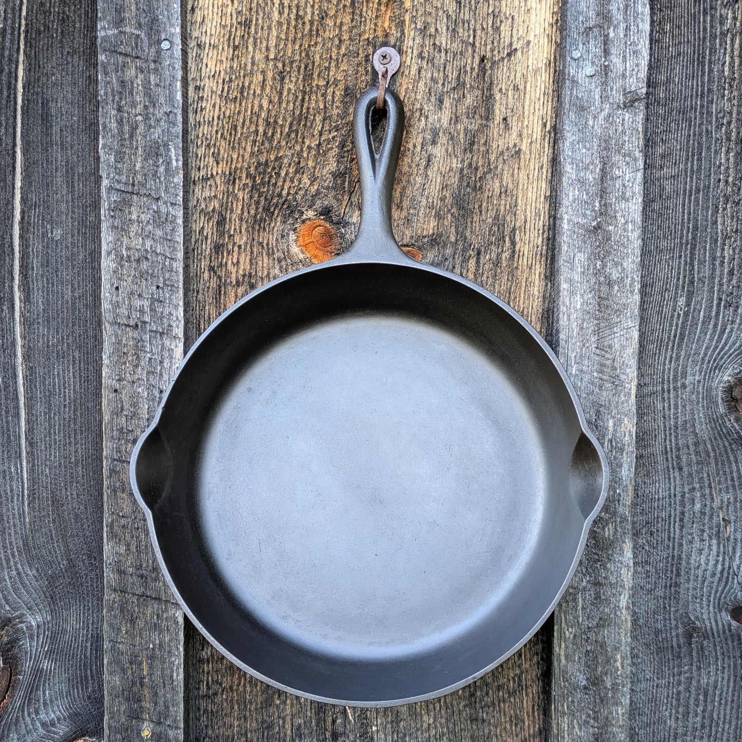 Antique Griswold #8 Slant Erie Cast Iron Skillet 704