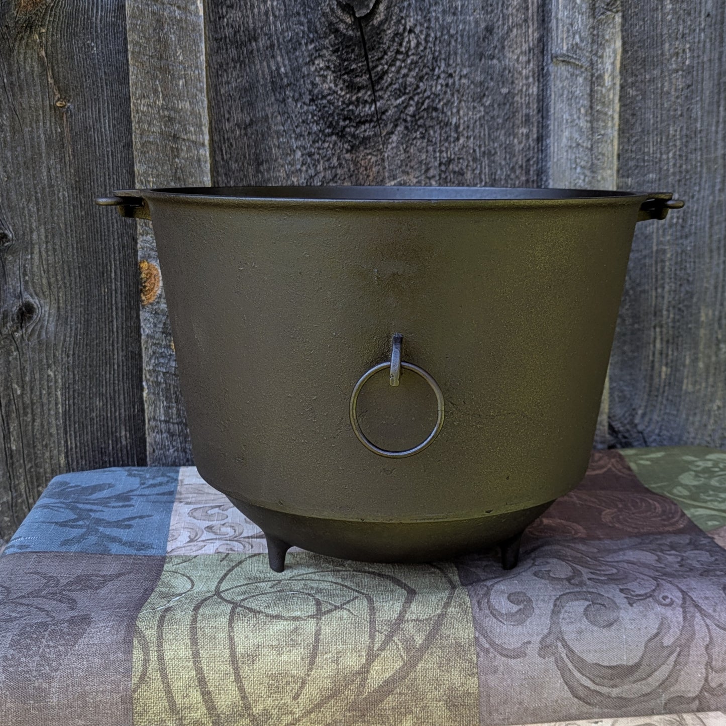 Antique Griswold Cast Iron #8 Regular Kettle or Bean Pot with Slant Erie Logo 791