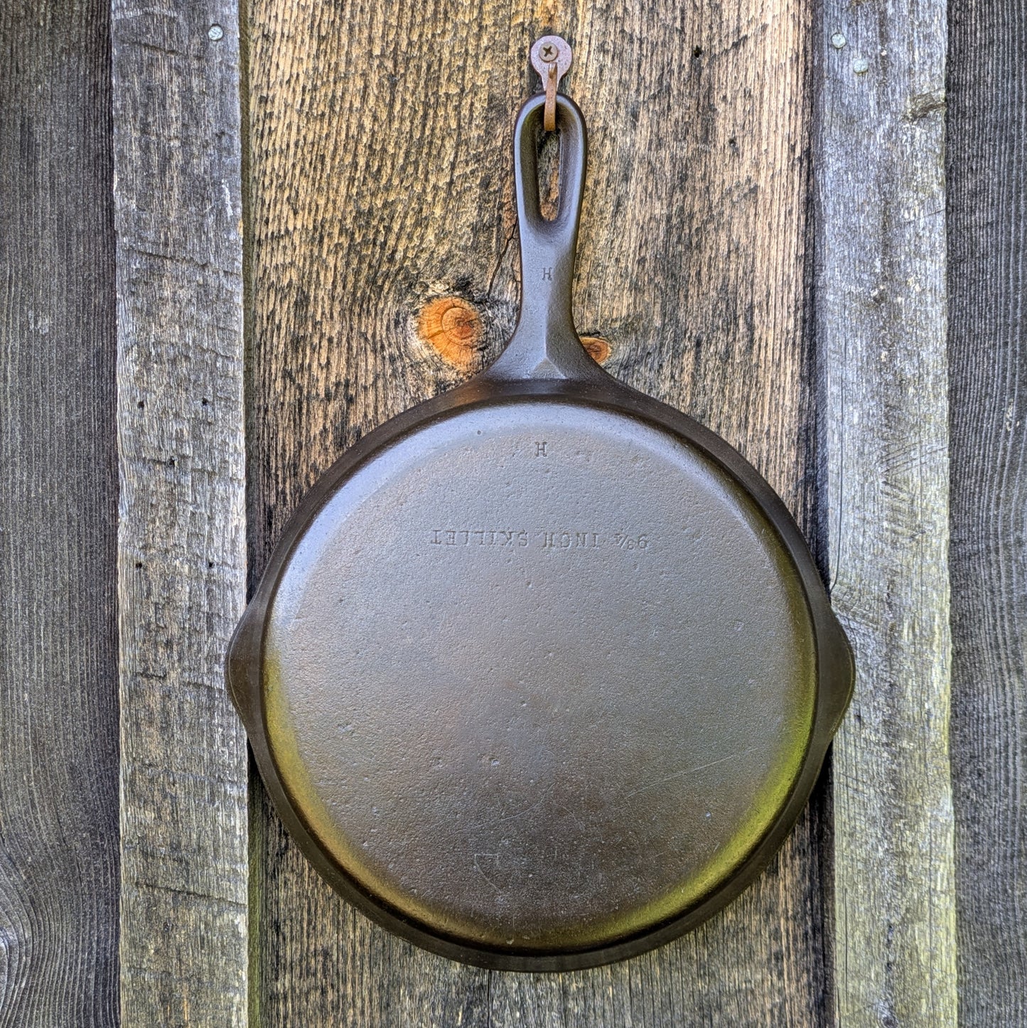 Vintage Unmarked Wagner Ware Cast Iron Skillets Size #3, #5, & #7