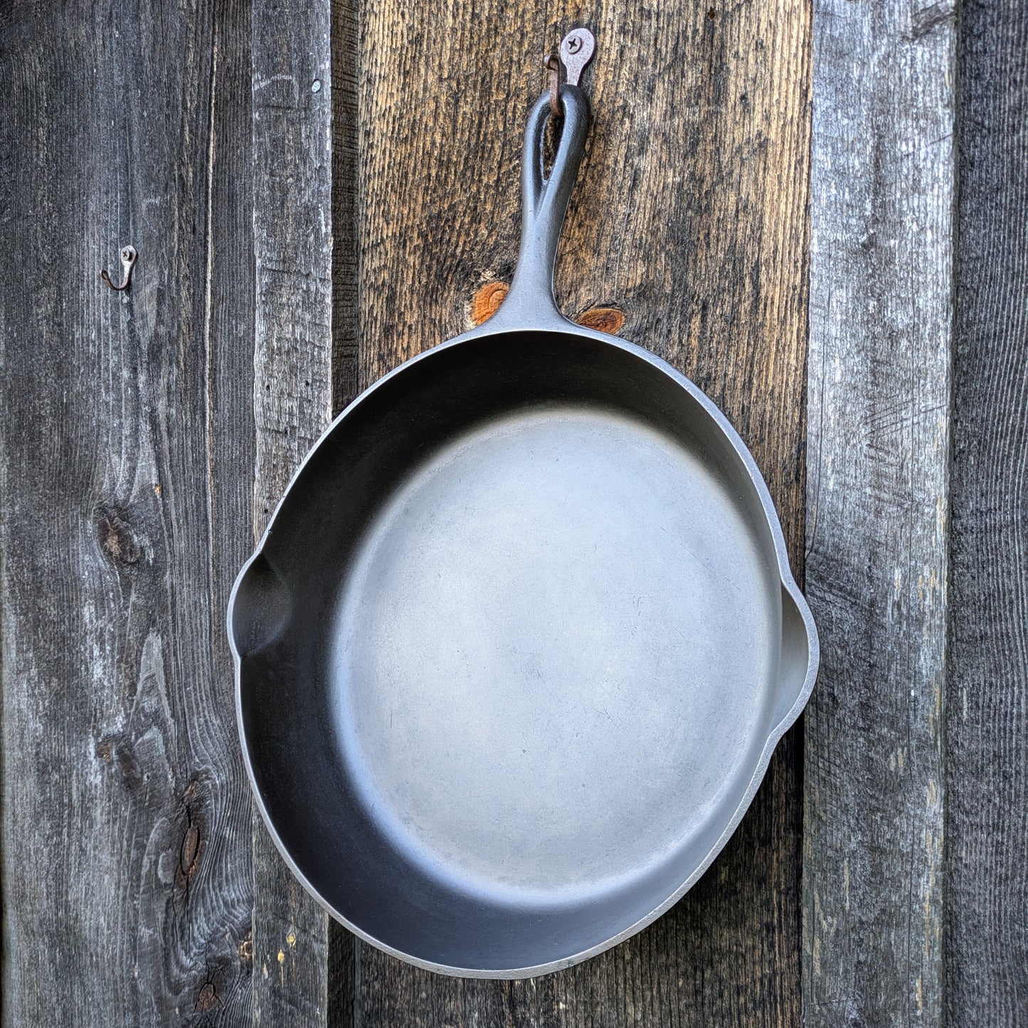 Antique Griswold #8 Slant Erie Cast Iron Skillet 704