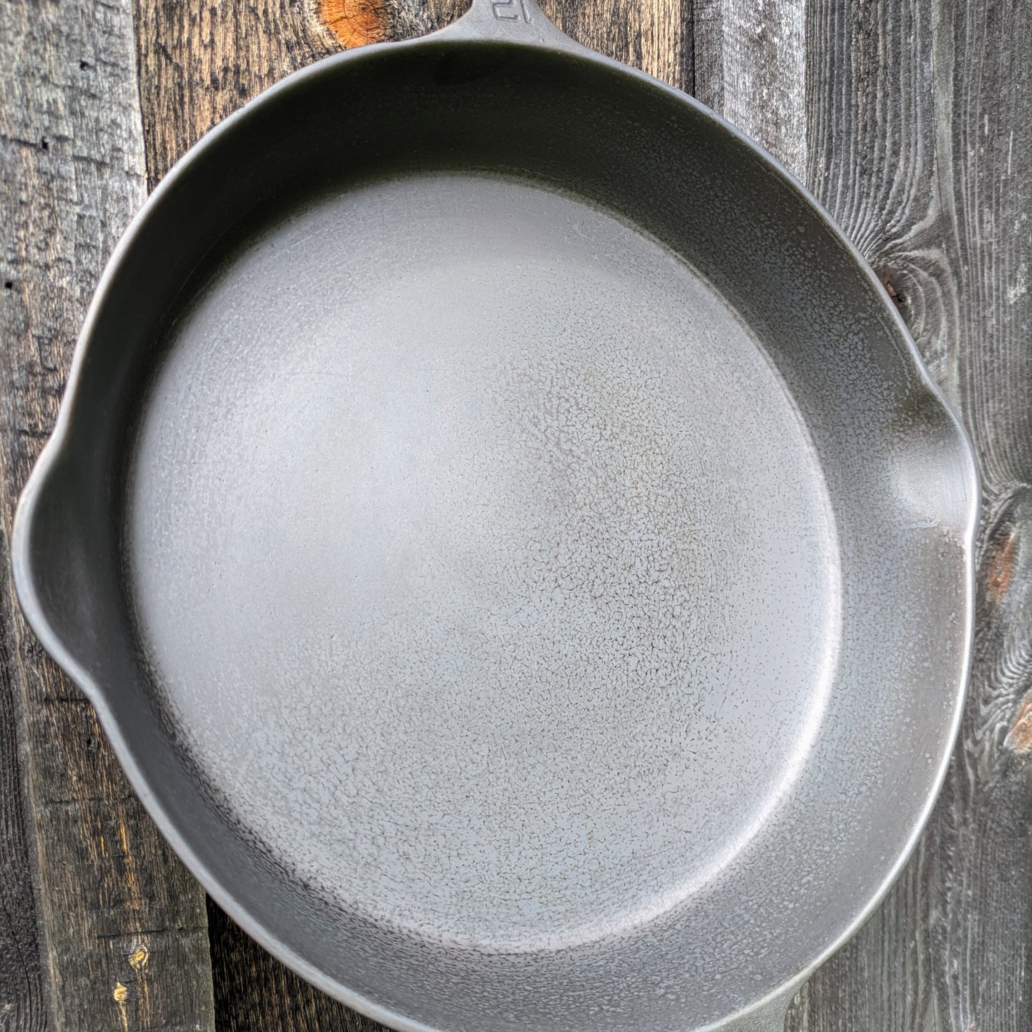 Large Griswold #12 Cast Iron Skillet with Large Block Logo and Heat Ring, Erie PA 719
