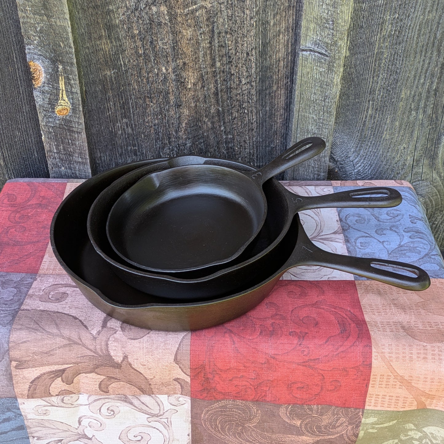 Vintage Unmarked Wagner Ware Cast Iron Skillets Size #3, #5, & #7