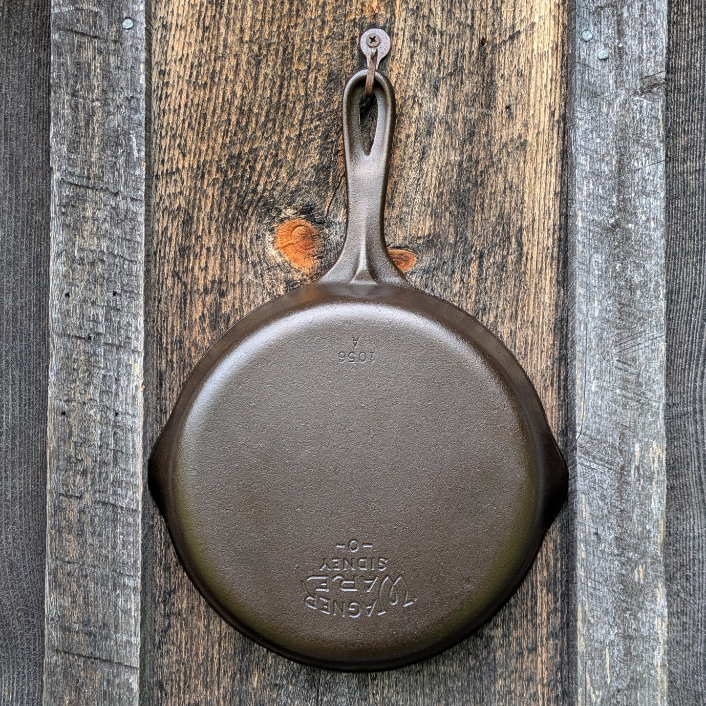 Vintage Wagner Ware #6 Cast Iron Skillet 1056