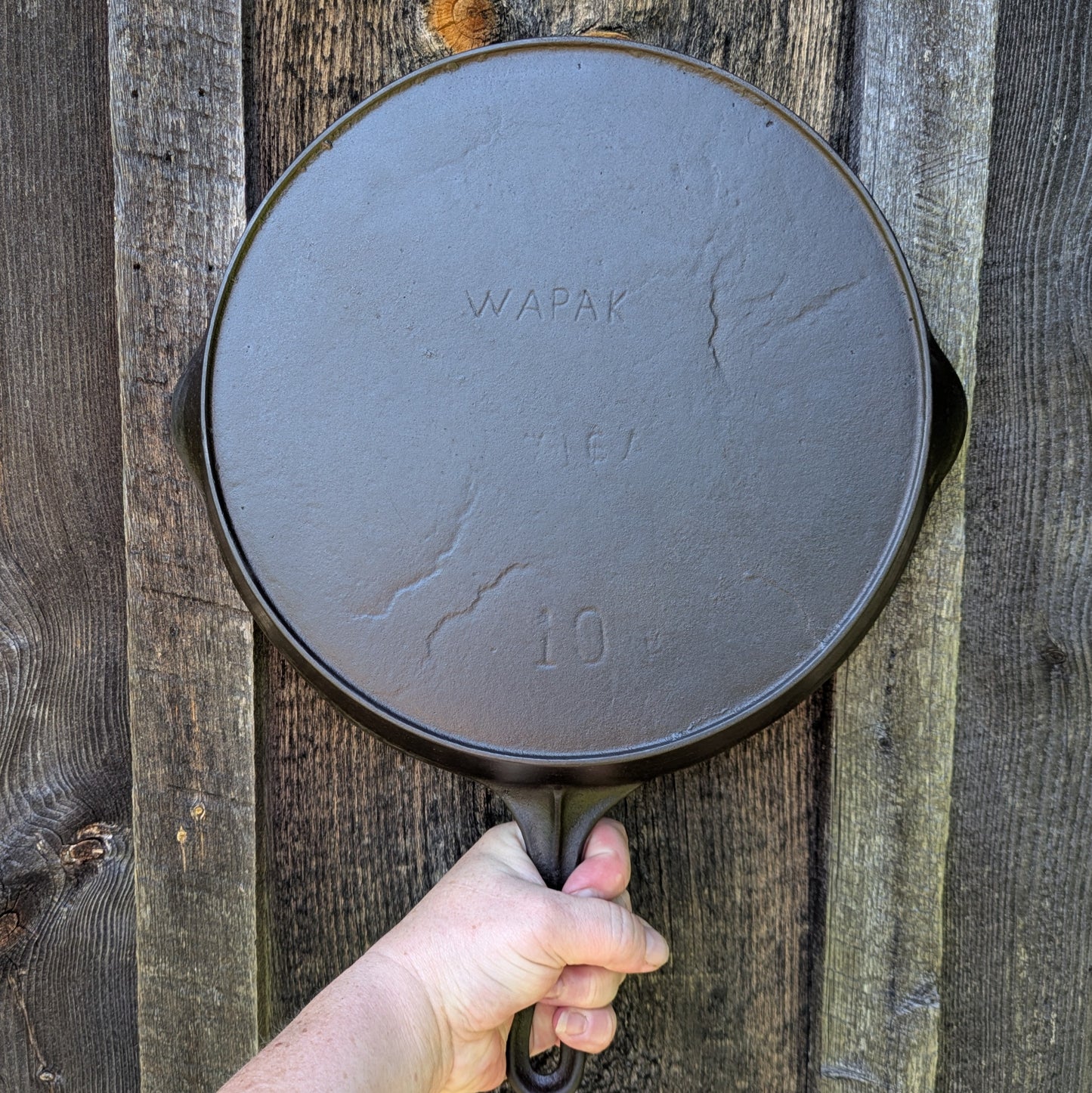 Antique Wapak #10 Early Logo Cast Iron Skillet with Heat Ring