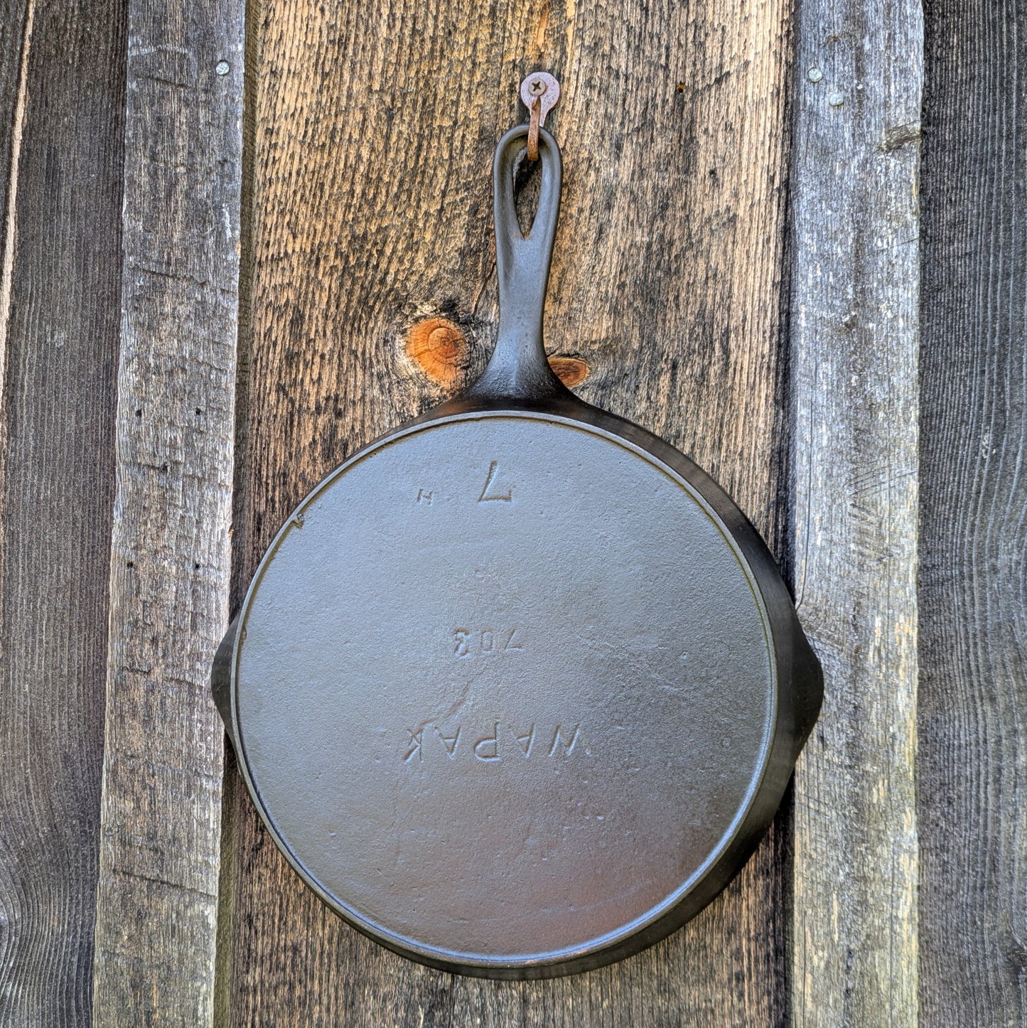 Wapak #7 Early Logo Cast Iron Skillet 703 with Heat Ring