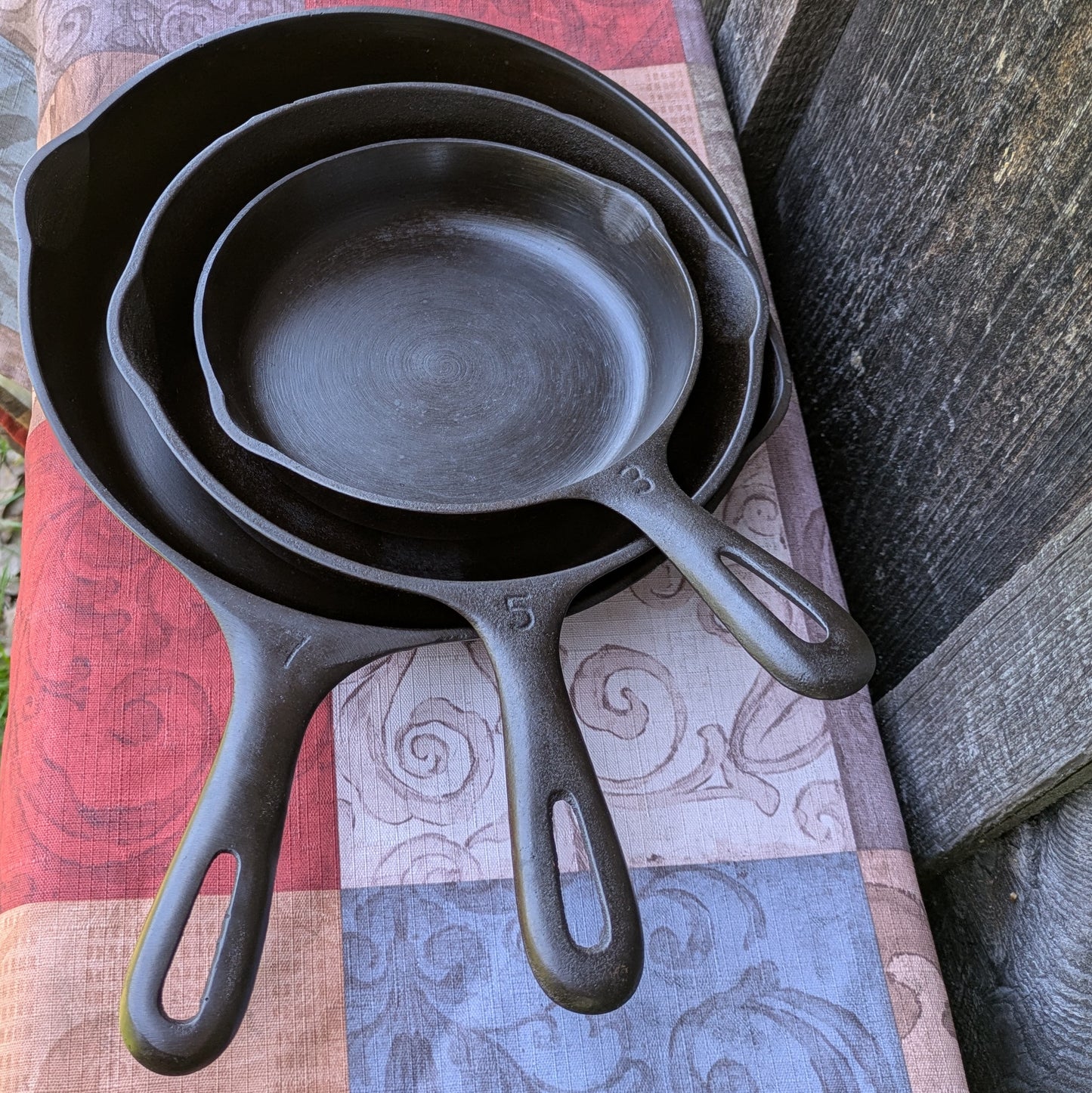 Vintage Unmarked Wagner Ware Cast Iron Skillets Size #3, #5, & #7