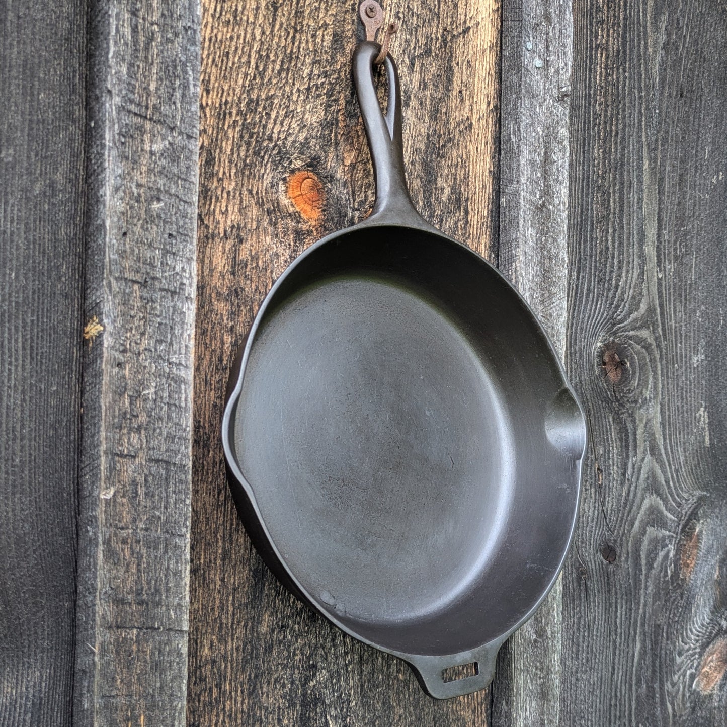 Vintage Griswold Hinge Tab #7 Cast Iron Skillet 2507