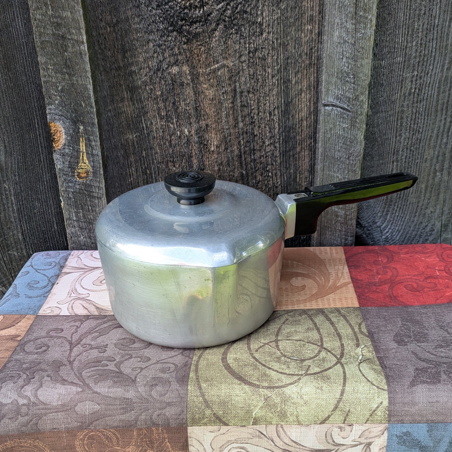 Vintage Magnalite 2 Quart Saucepan with Lid. Cast Aluminum Cookware by Wagner Ware 4682
