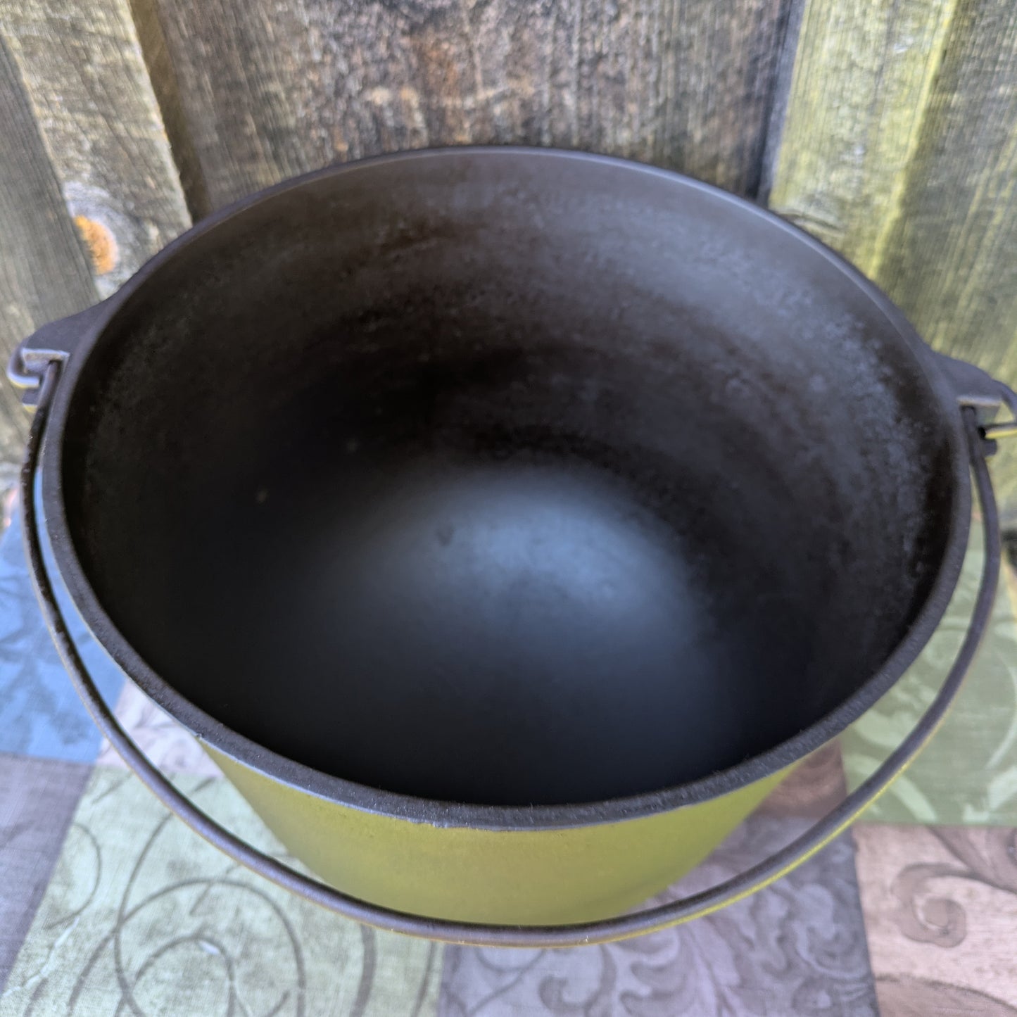 Antique Griswold Cast Iron #8 Regular Kettle or Bean Pot with Slant Erie Logo 791