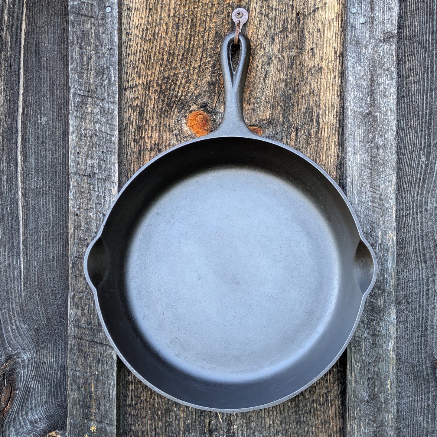 Antique Griswold #8 Slant Erie Cast Iron Skillet 704