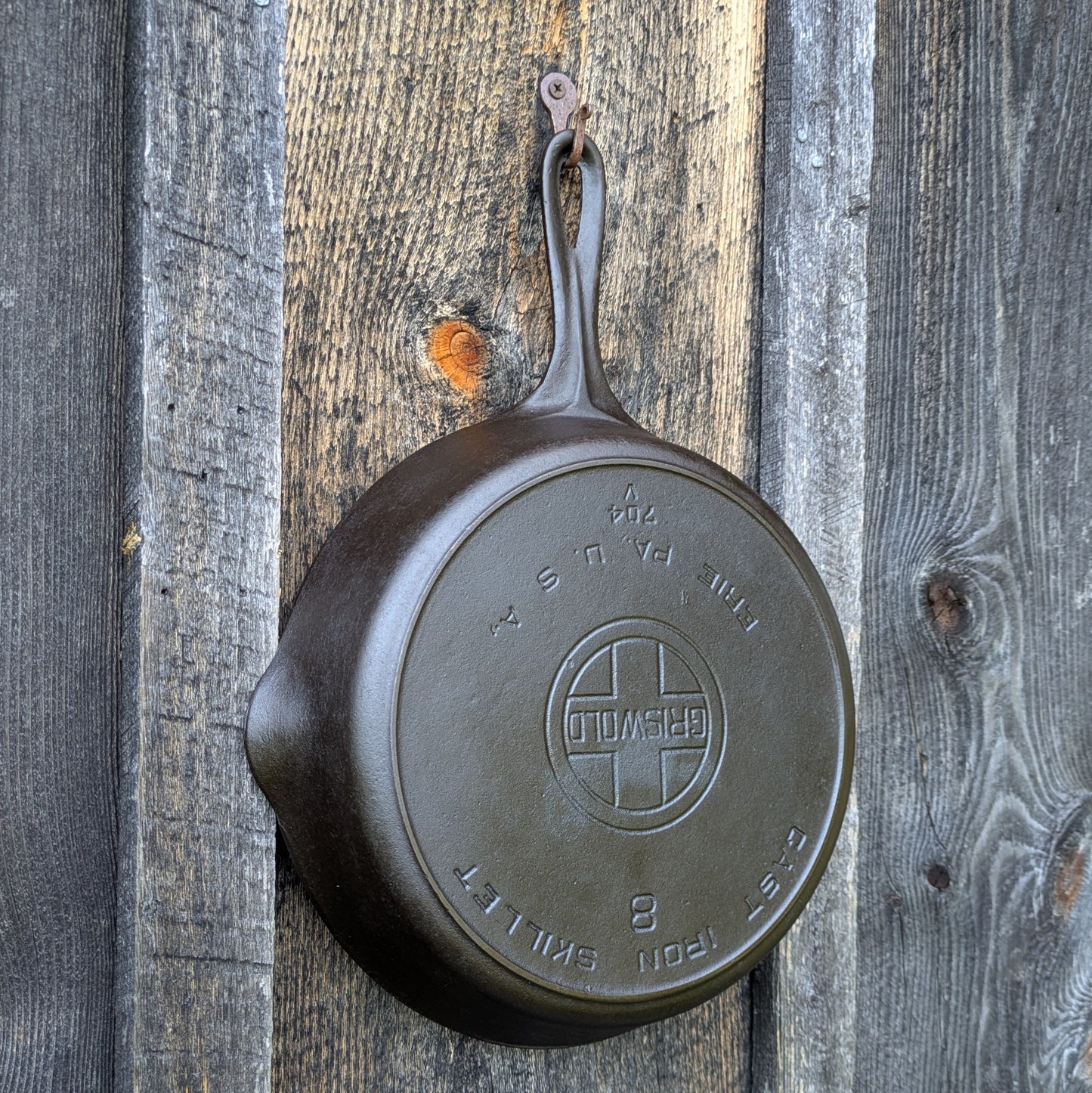 Griswold Cast Iron Skillet #8 Large Block Logo and Heat Ring 704 V