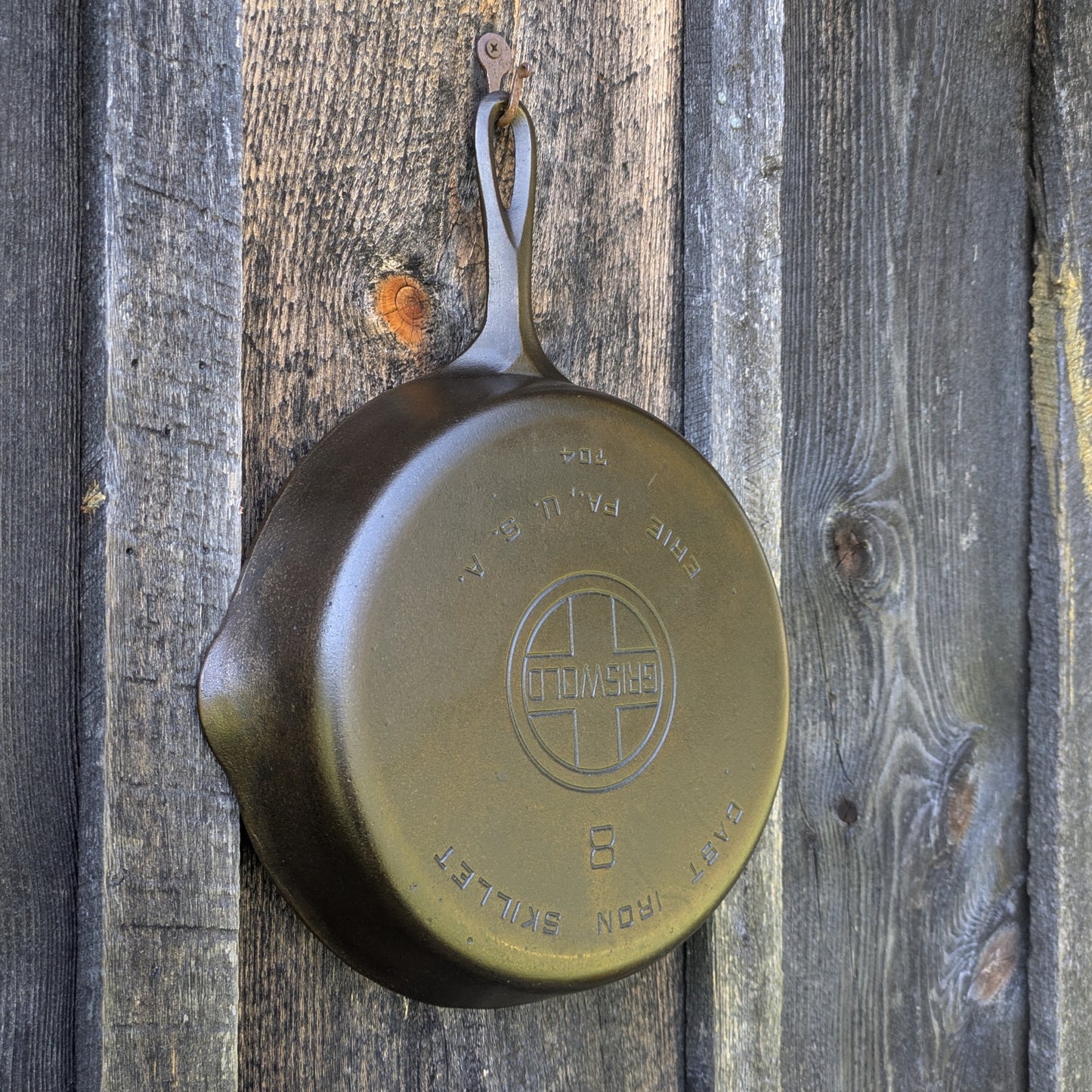 Griswold #8 Large Block Logo Cast Iron Skillet Smooth Bottom 704