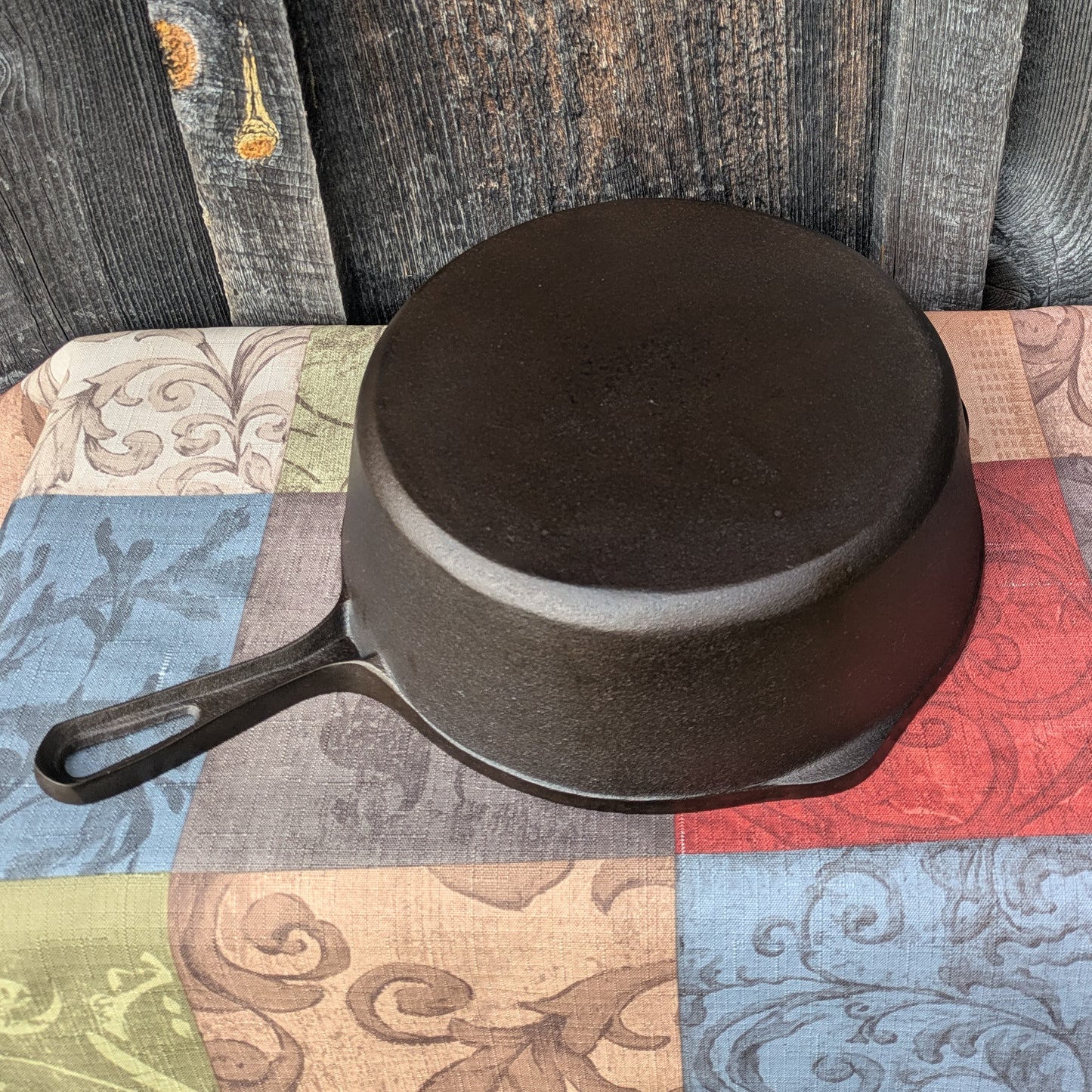 Vintage Lodge 4 in 1 Cast Iron Combo Cooker - Deep Skillet with Hinged Lid/Skillet