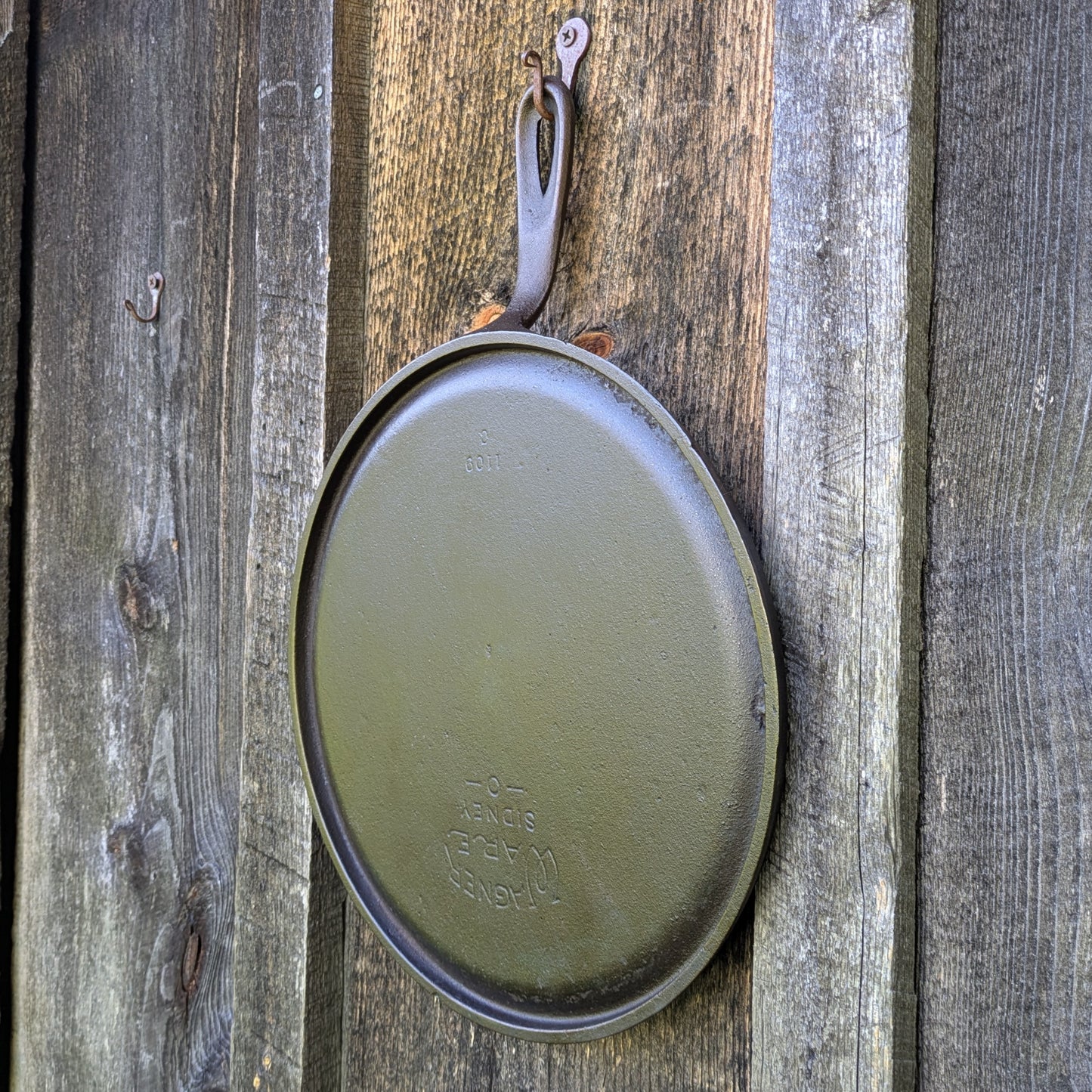 Wagner Ware Cast Iron Skillet Griddle #9 1109