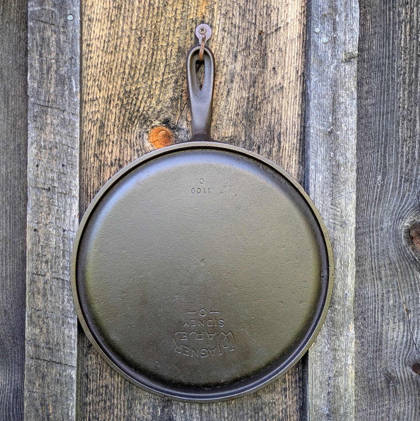 Wagner Ware Cast Iron Skillet Griddle #9 1109