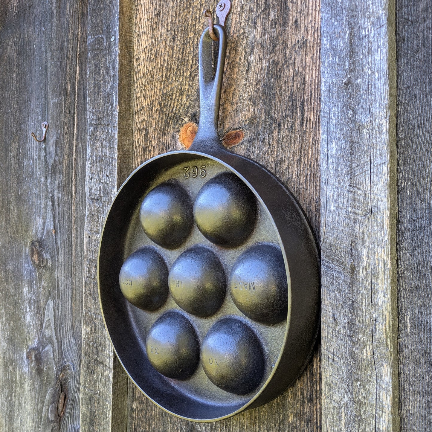 Griswold No. 32 Aebleskiver Danish Cake Pan or Egg Poacher, 962