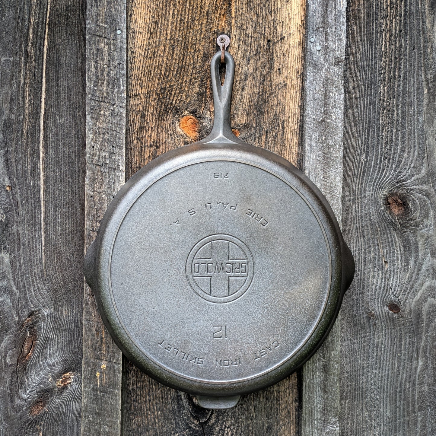 Large Griswold #12 Cast Iron Skillet with Large Block Logo and Heat Ring, Erie PA 719