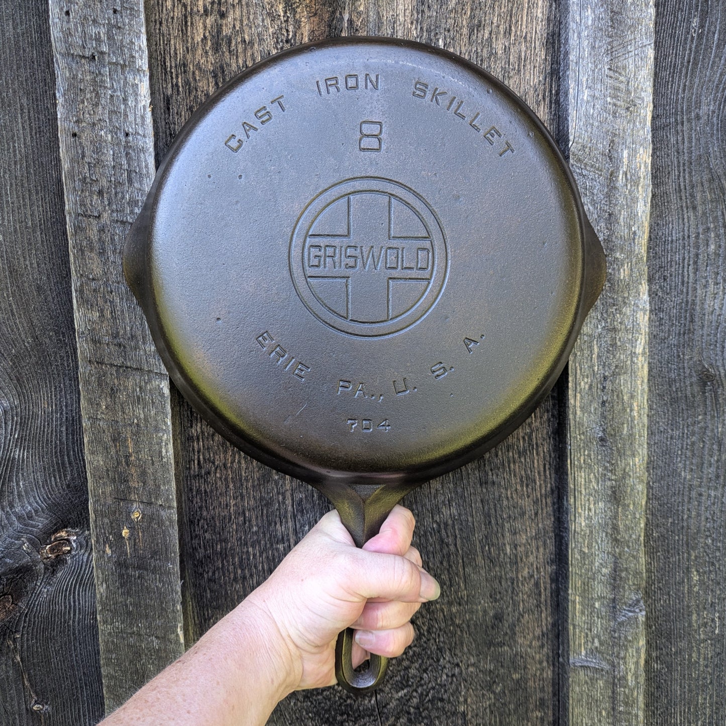 Griswold #8 Large Block Logo Cast Iron Skillet Smooth Bottom 704