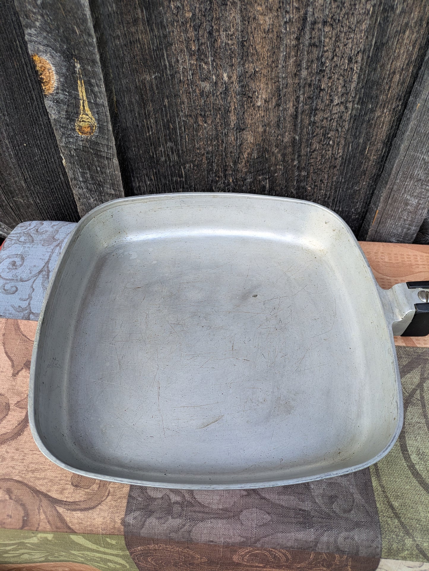 Vintage Magnalite Cast Aluminum Square Skillet with Lid #4510 by Wagner Ware