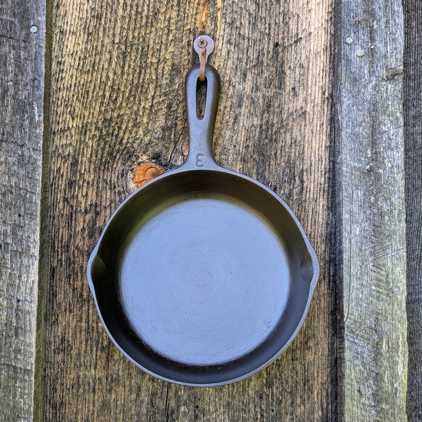 Vintage Unmarked Wagner Ware Cast Iron Skillets Size #3, #5, & #7