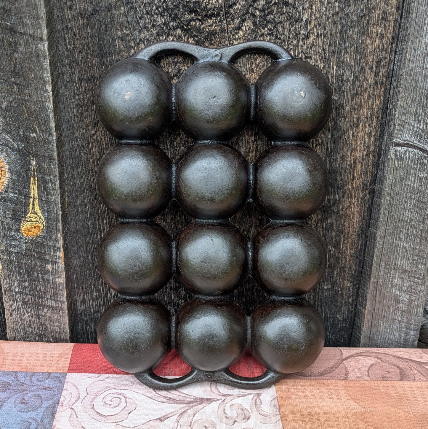 Antique Cast Iron Golf Ball Gem Pan
