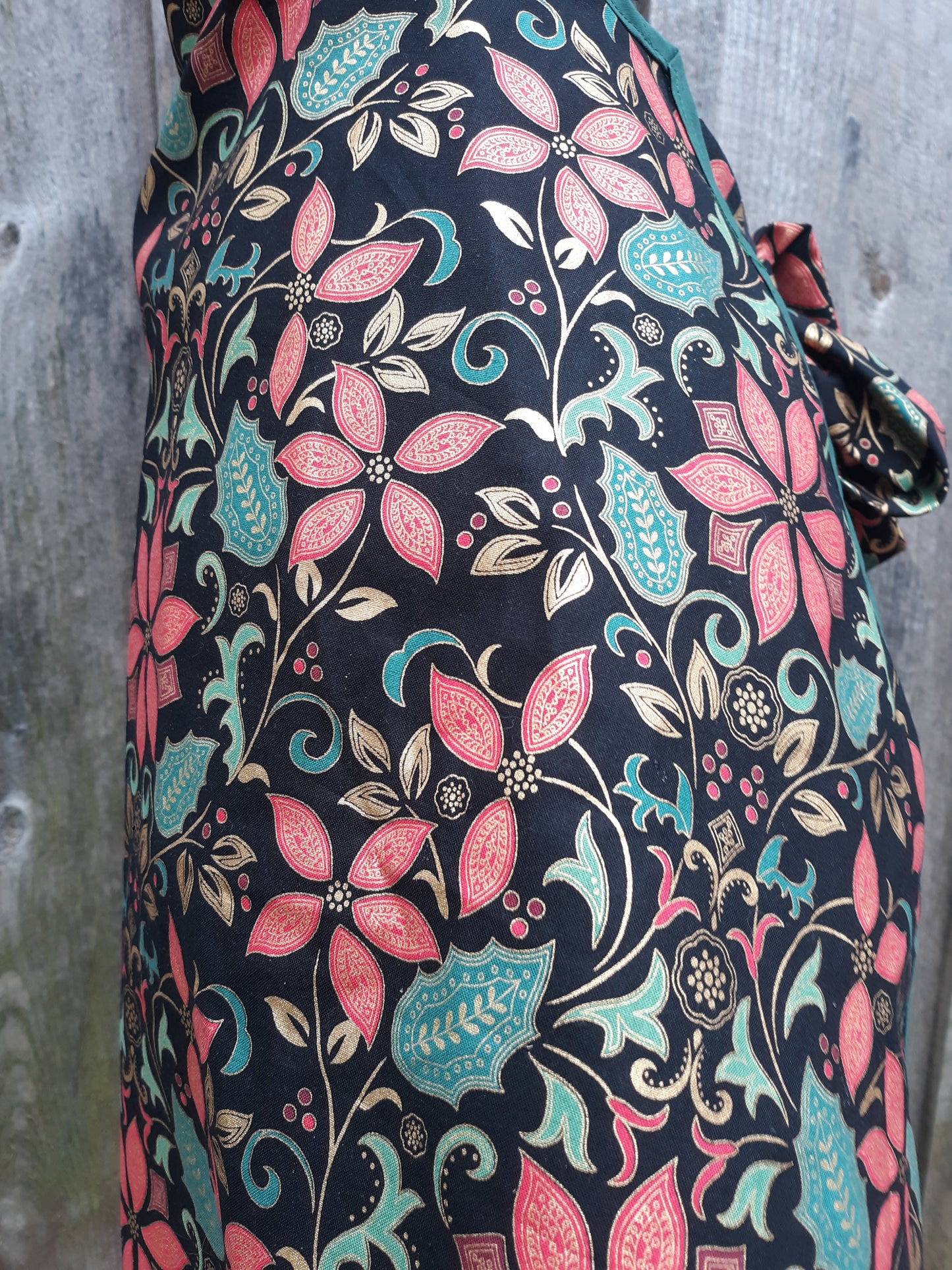 Perfect Poinsettia Holiday Apron