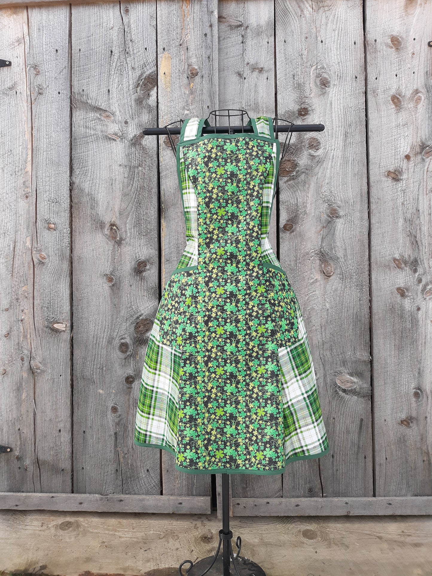 Lucky Shamrocks Full Apron