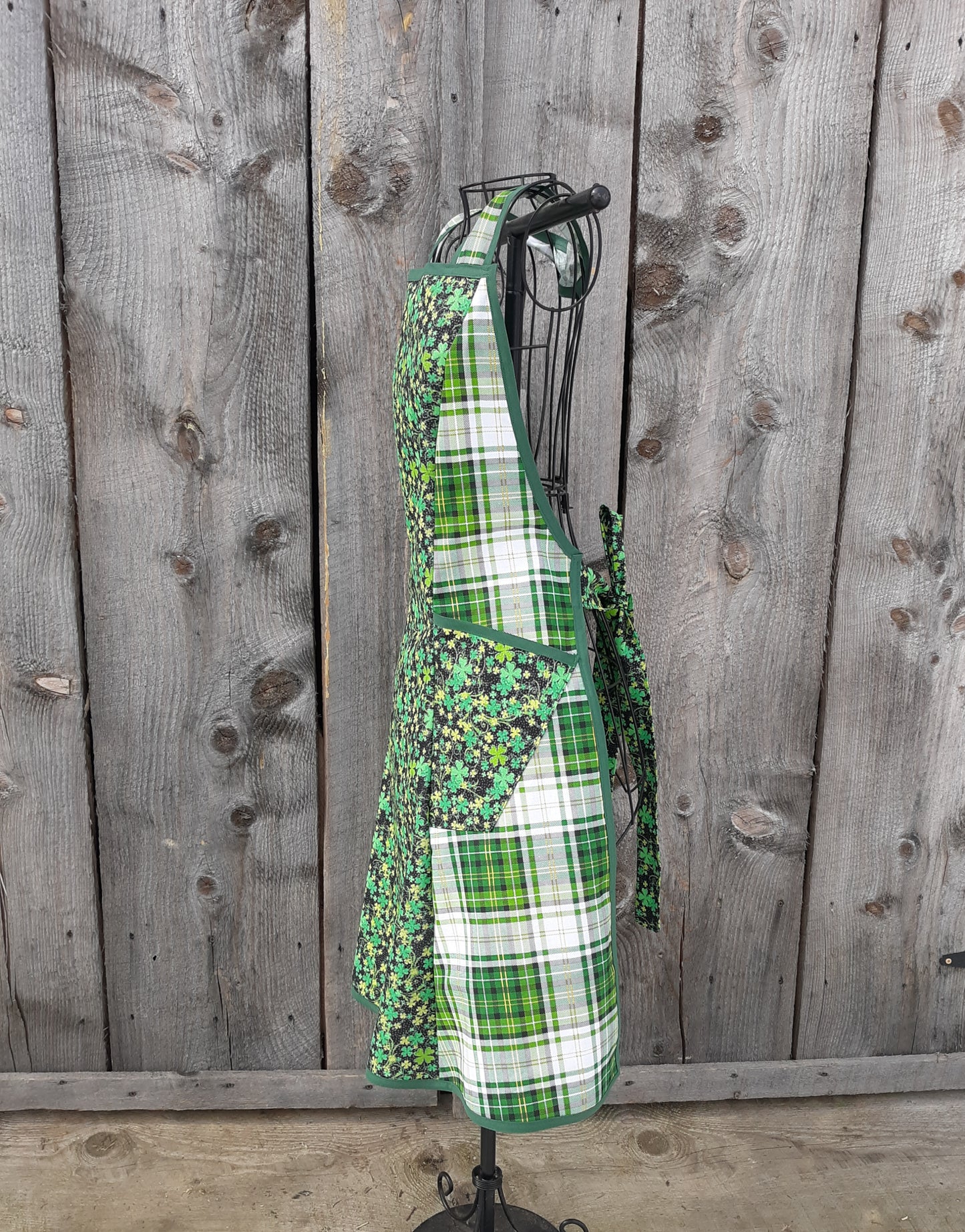 Lucky Shamrocks Full Apron