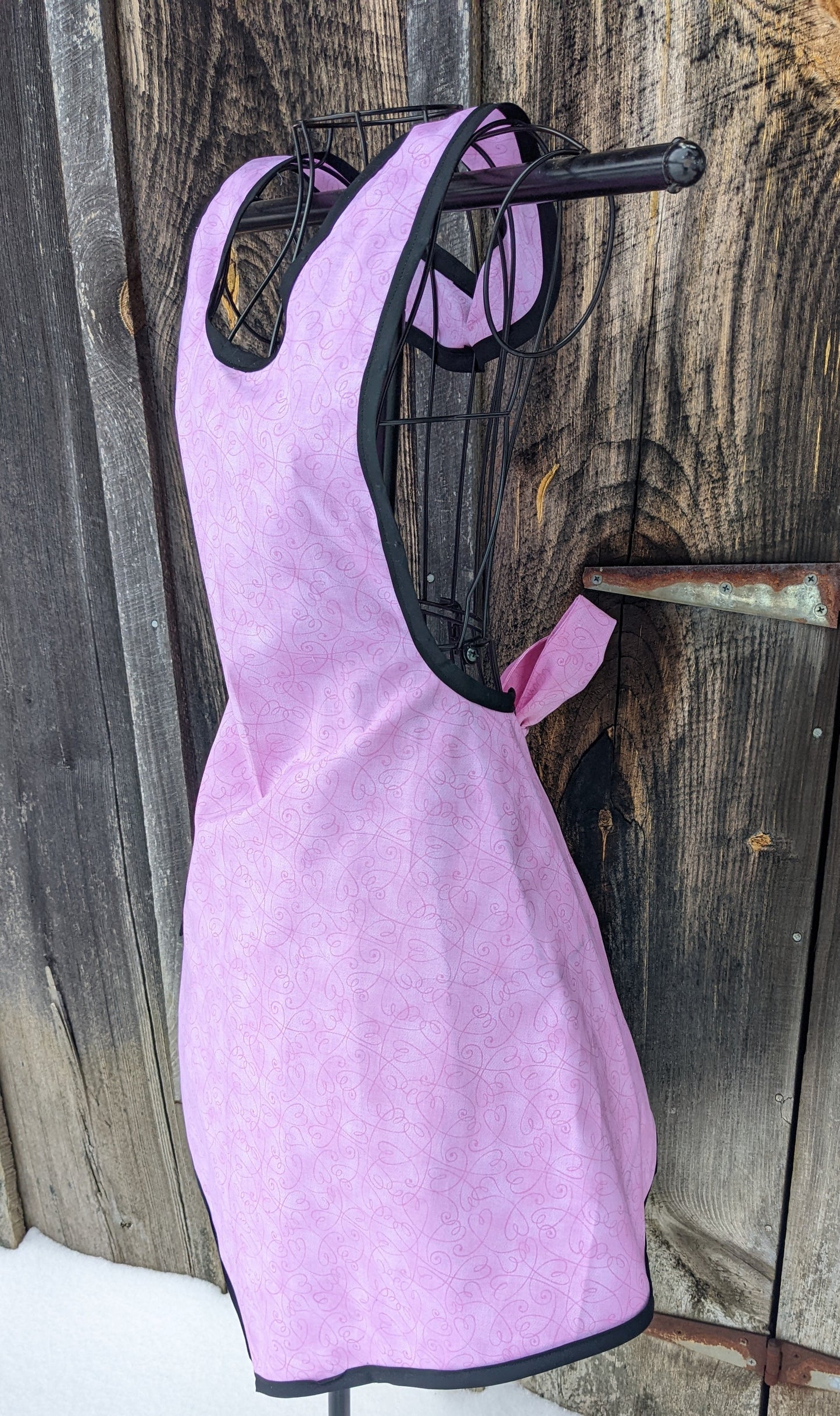 Sweetheart Vintage Inspired Apron in Pink and Black