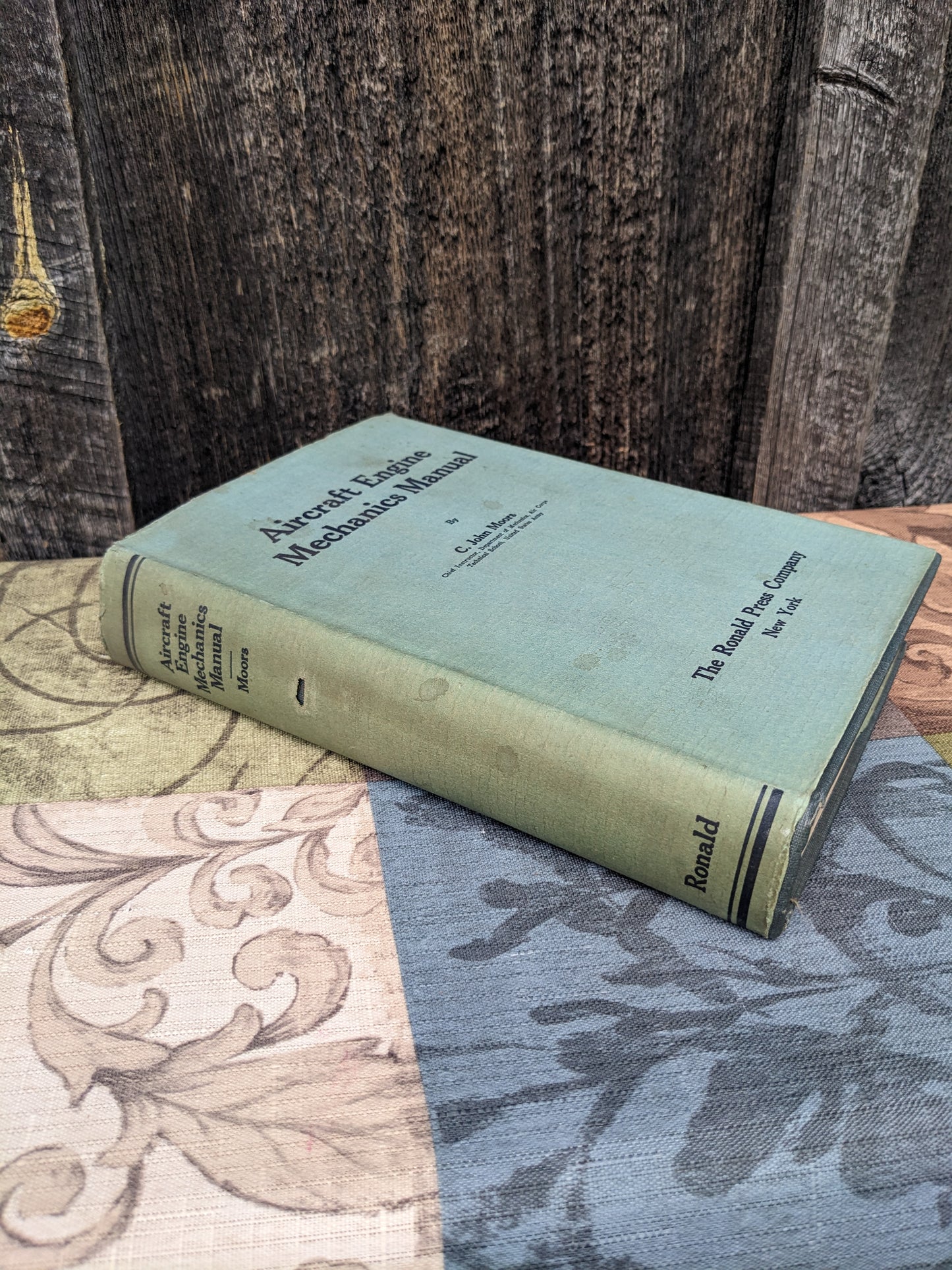 Aircraft Engine Mechanics Manual by C. John Moors, 1940 edition