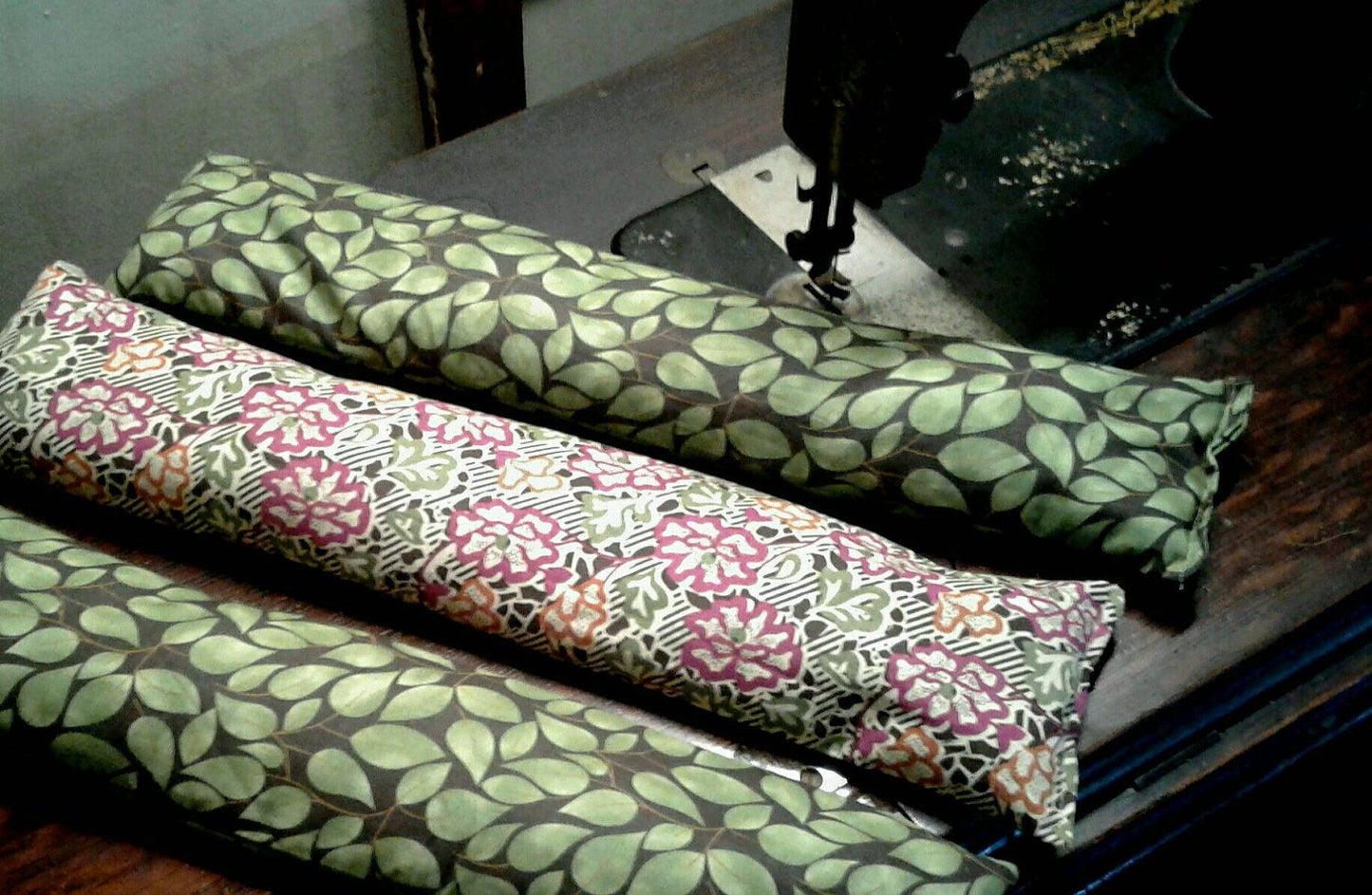 Energizing Peppermint Scented Heating or Cooling Wrap, All-Natural Rice Bag. Reusable and Earth Friendly. Great for sinuses!