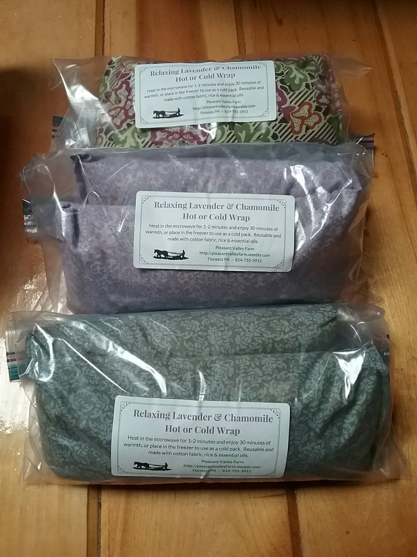 Relaxing Lavender and Chammomile Scented Heating or Cooling Wrap, All-Natural Rice Bag. Reusable and Earth Friendly!